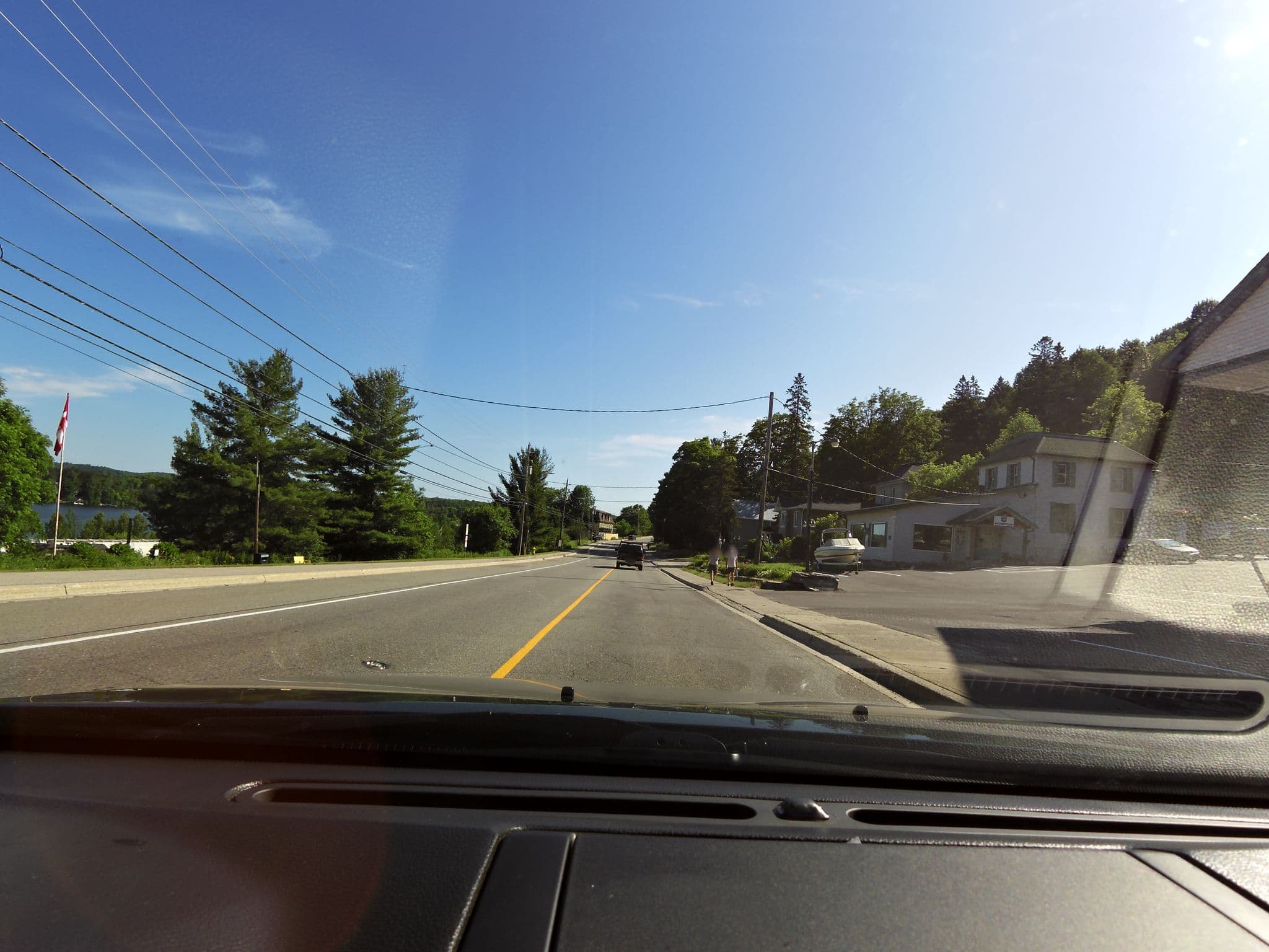 Street view near Knights Inn, Huntsville — © kevo (CC BY-SA · Mapillary)