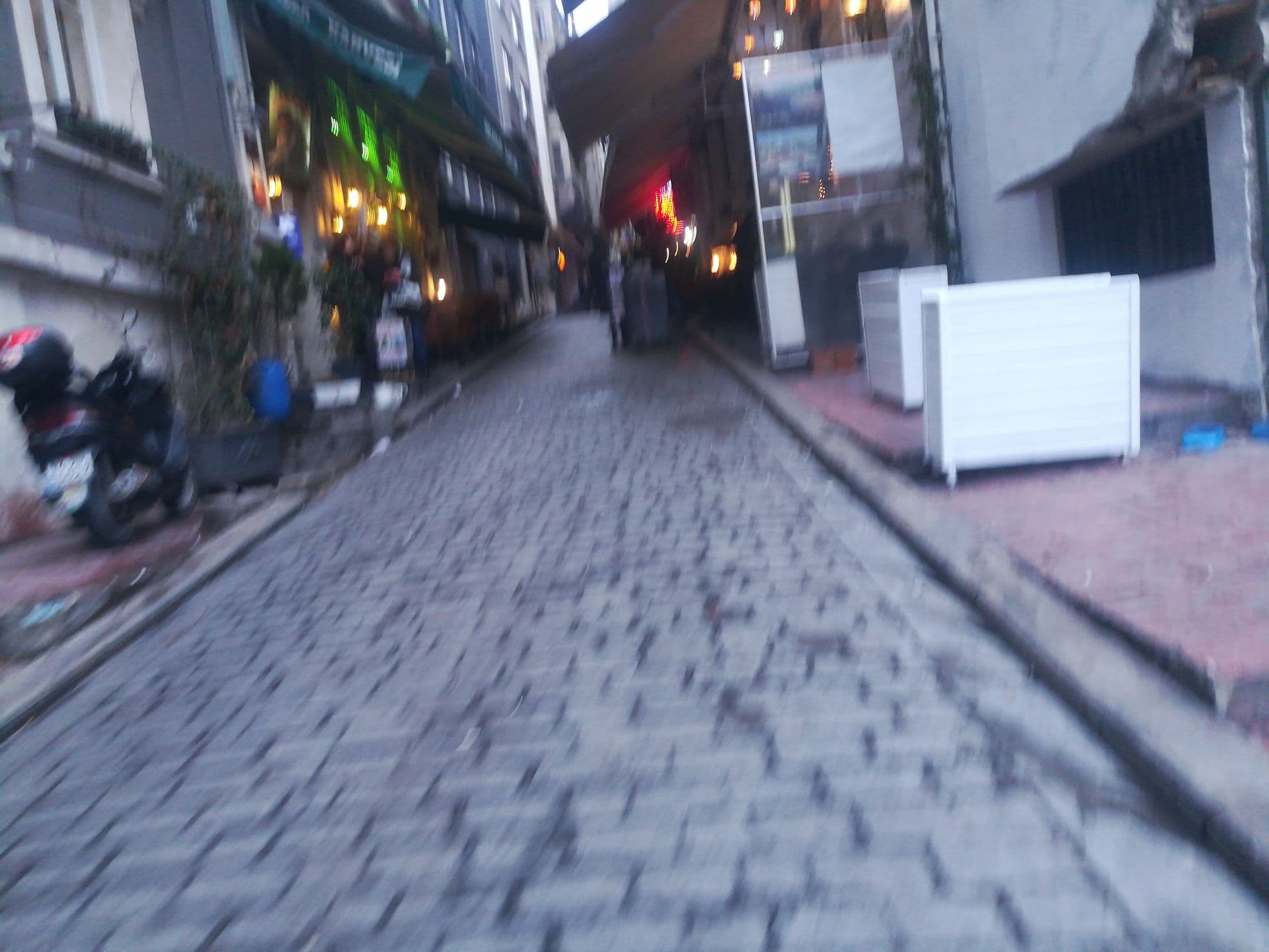 Street view near ATUS Hotel, Eminönü — © mart_anne (CC BY-SA · Mapillary)