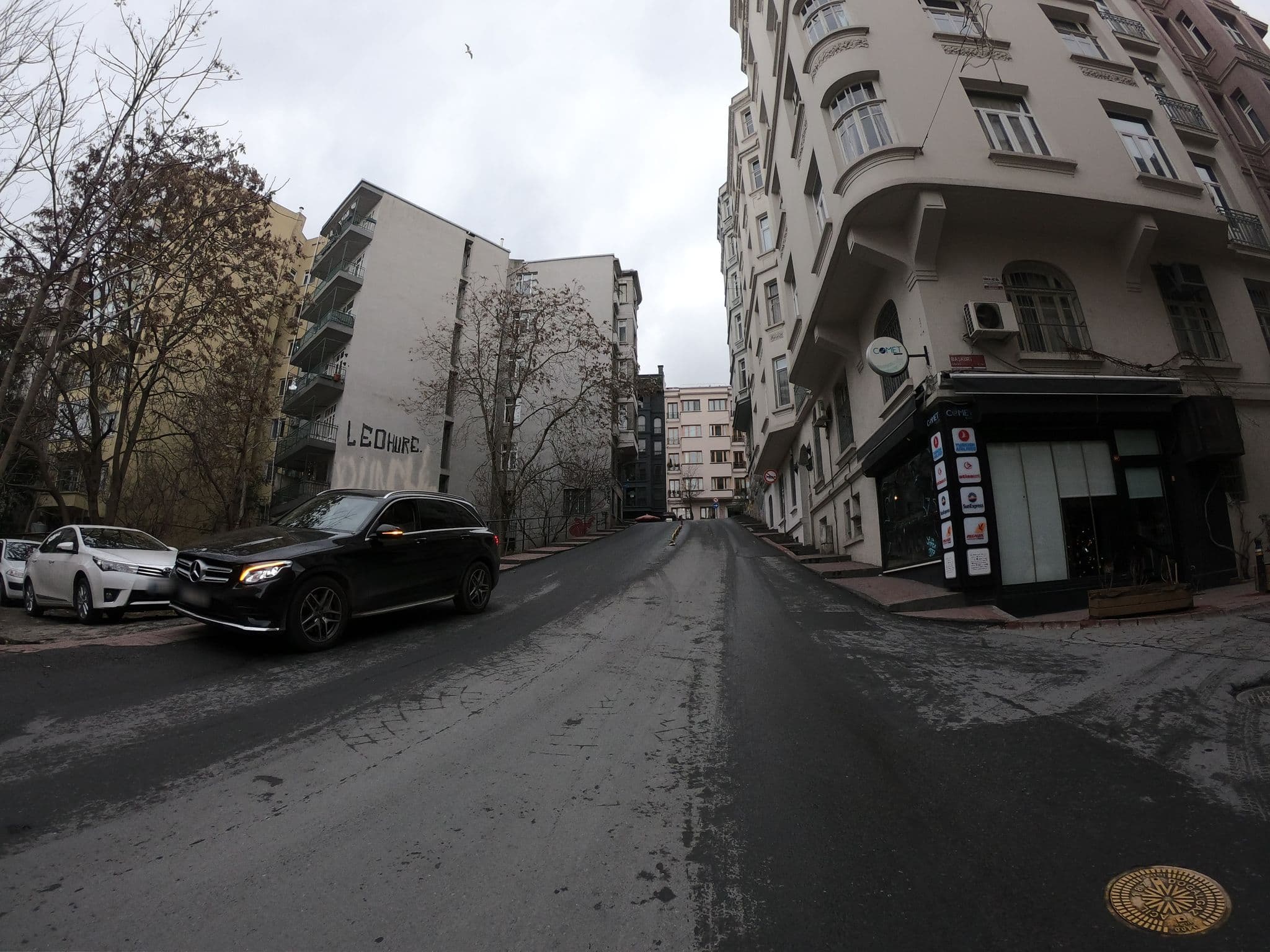 Street view near Stella Pansiyon, Eminönü — © chrisbeddow (CC BY-SA · Mapillary)