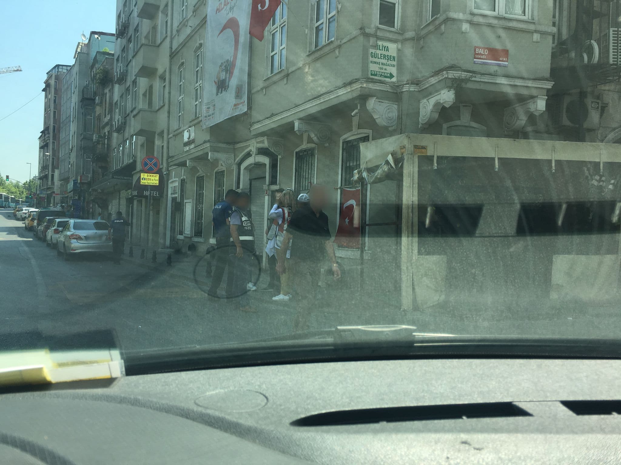Street view near Hotel Venüs, Eminönü — © myusufuyan (CC BY-SA · Mapillary)