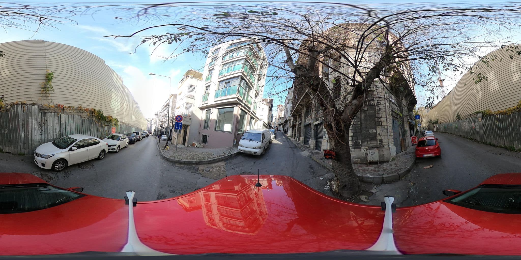 Street view near Elma Suites, Şişli — © ademturkmen (CC BY-SA · Mapillary)