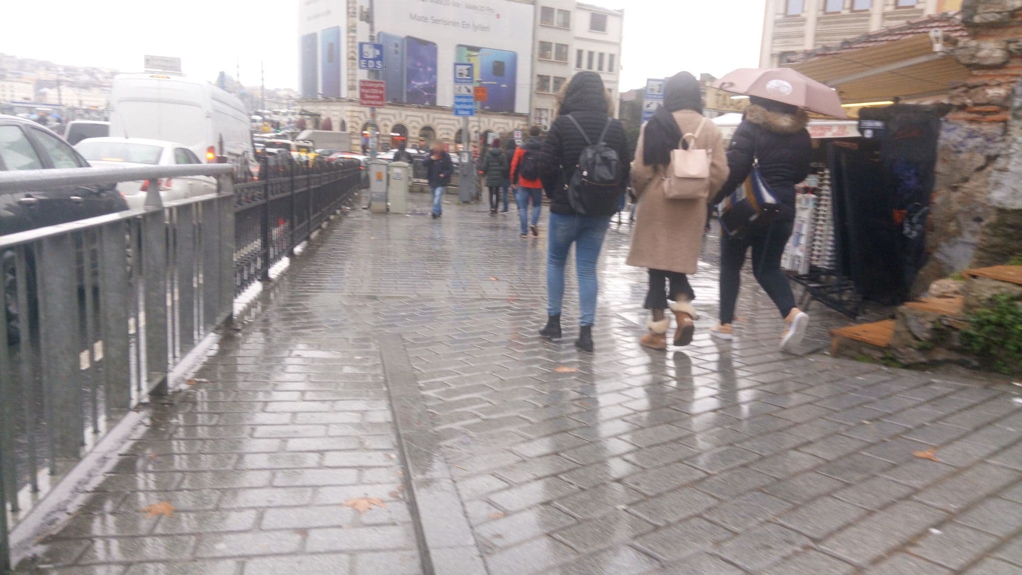 Street view near Banker Han Hotel by the Sofa, Eminönü — © sgechkov (CC BY-SA · Mapillary)