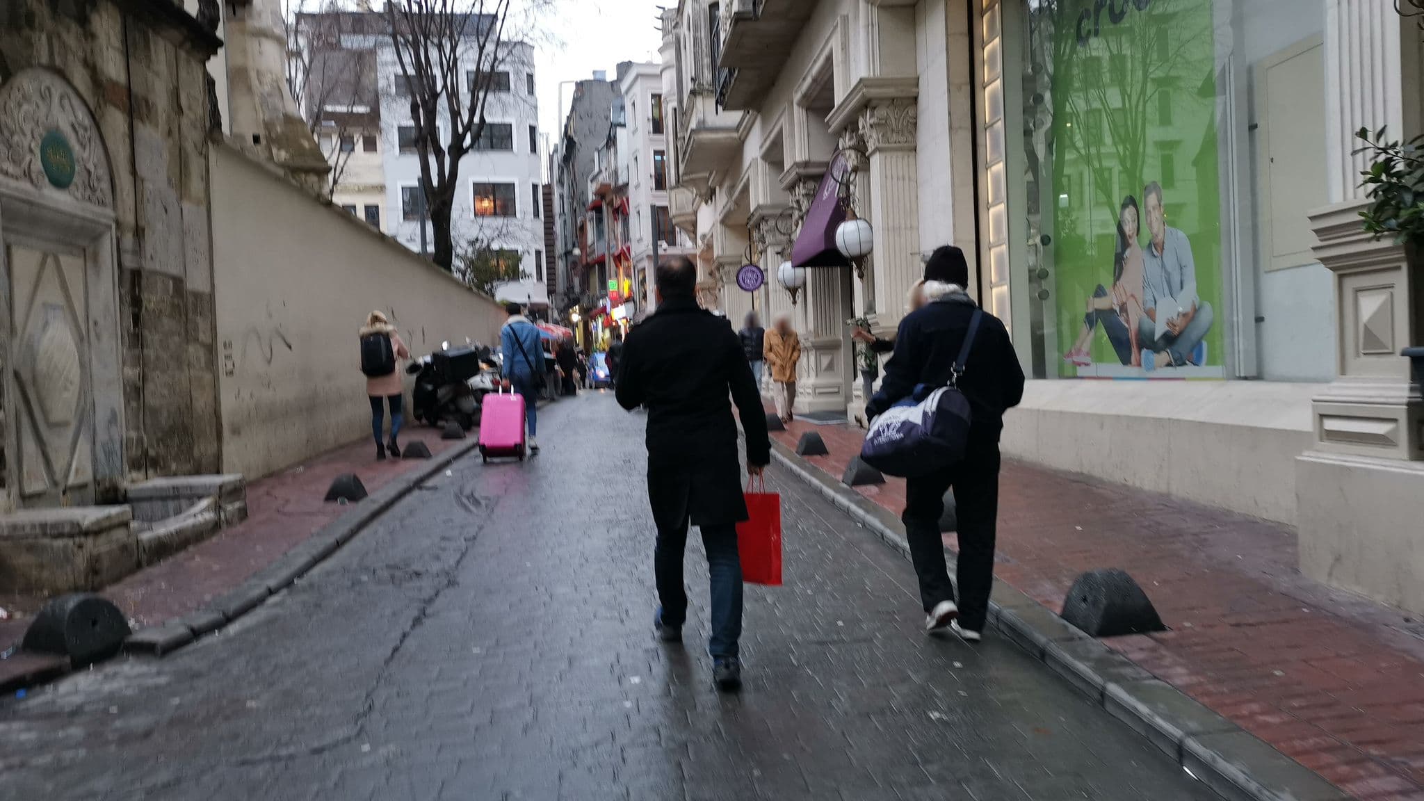 Street view near Demirören İstiklal Palas, Eminönü — © asturksever (CC BY-SA · Mapillary)