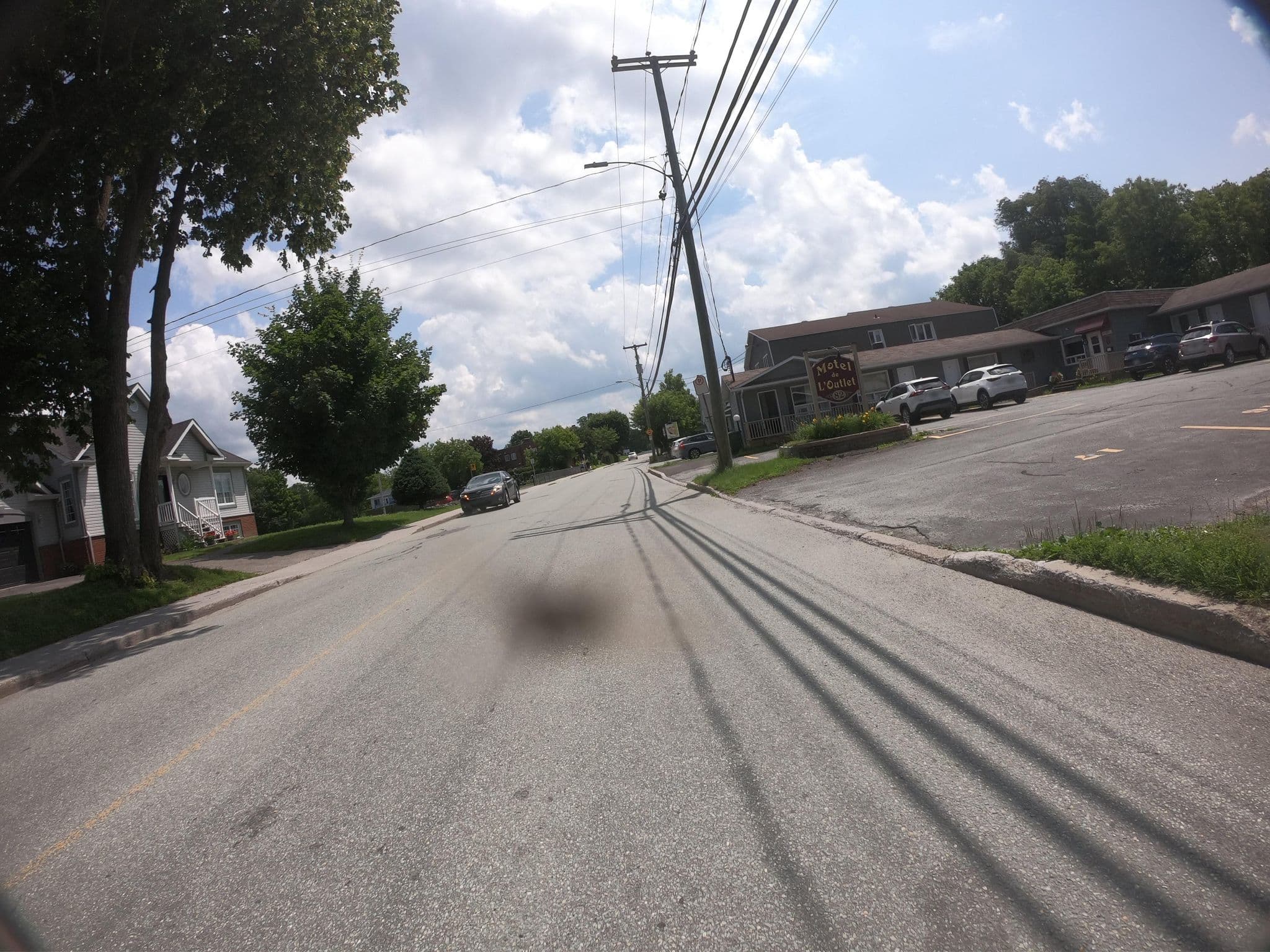 Street view near Motel de l'Outlet, Magog — © pfbreton (CC BY-SA · Mapillary)