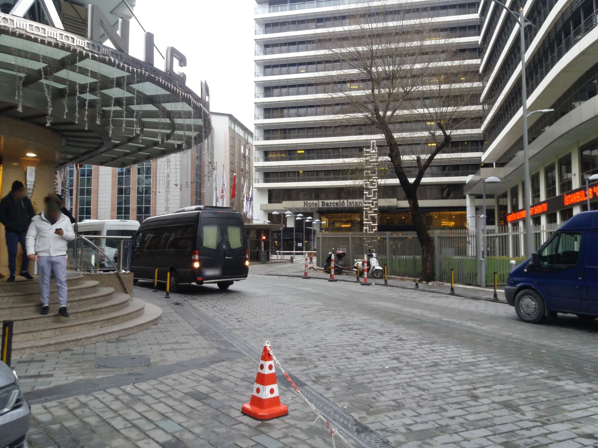 Street view near Titanic City Taksim, Şişli — © asturksever (CC BY-SA · Mapillary)