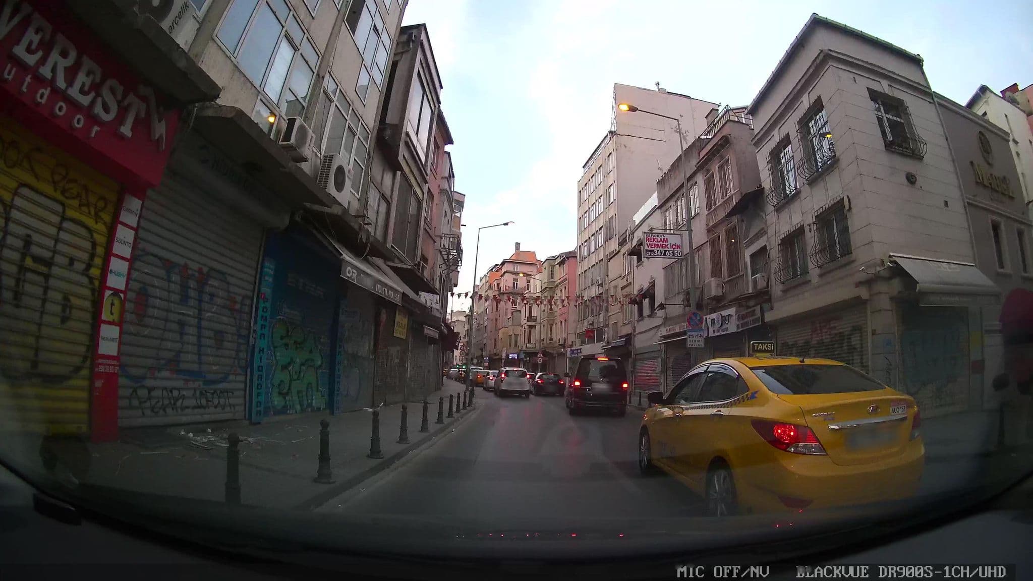 Street view near Galata Palace, Eminönü — © asturksever (CC BY-SA · Mapillary)