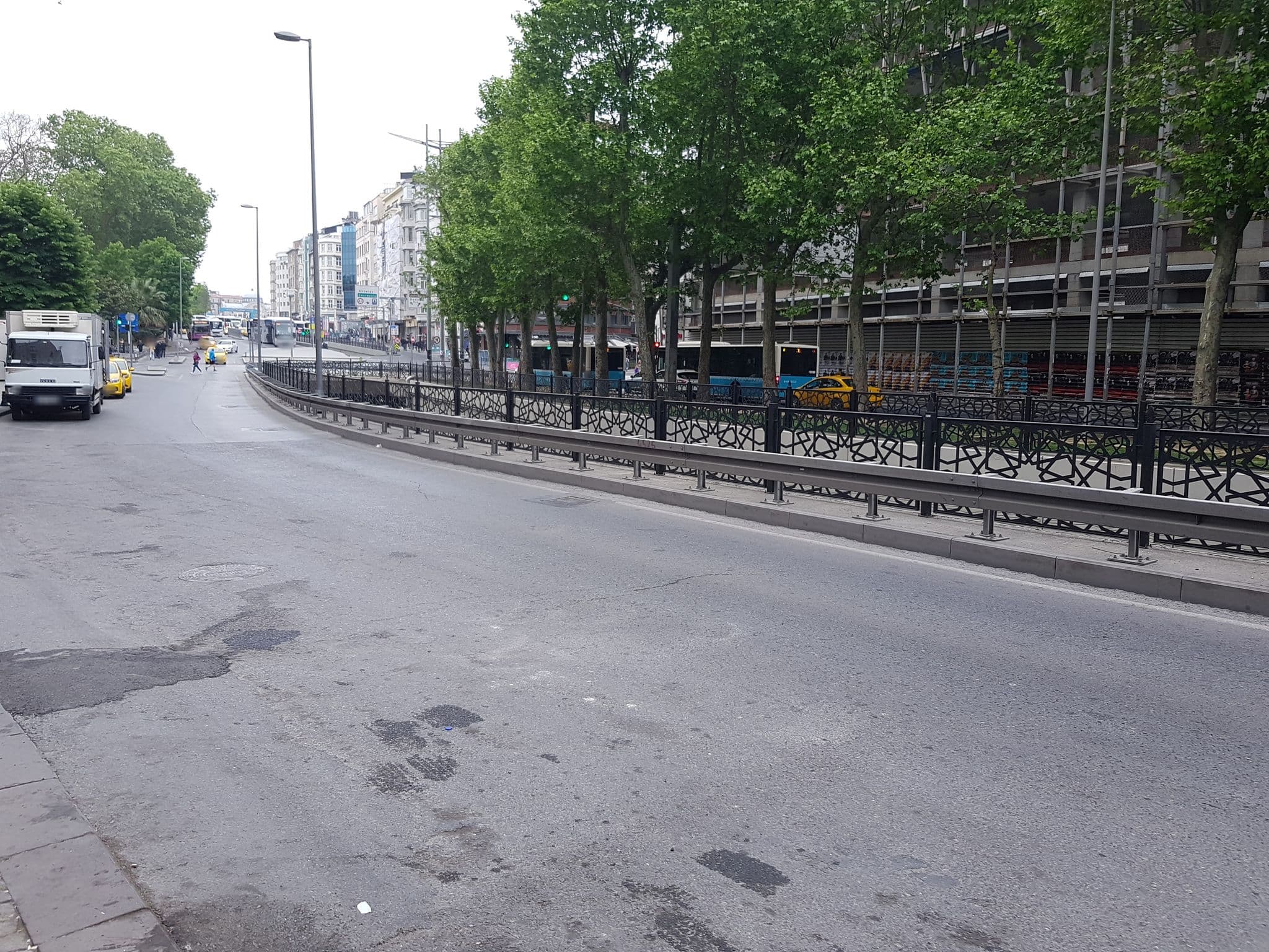 Street view near Jazeera Turizm, Şişli — © stickynicky (CC BY-SA · Mapillary)