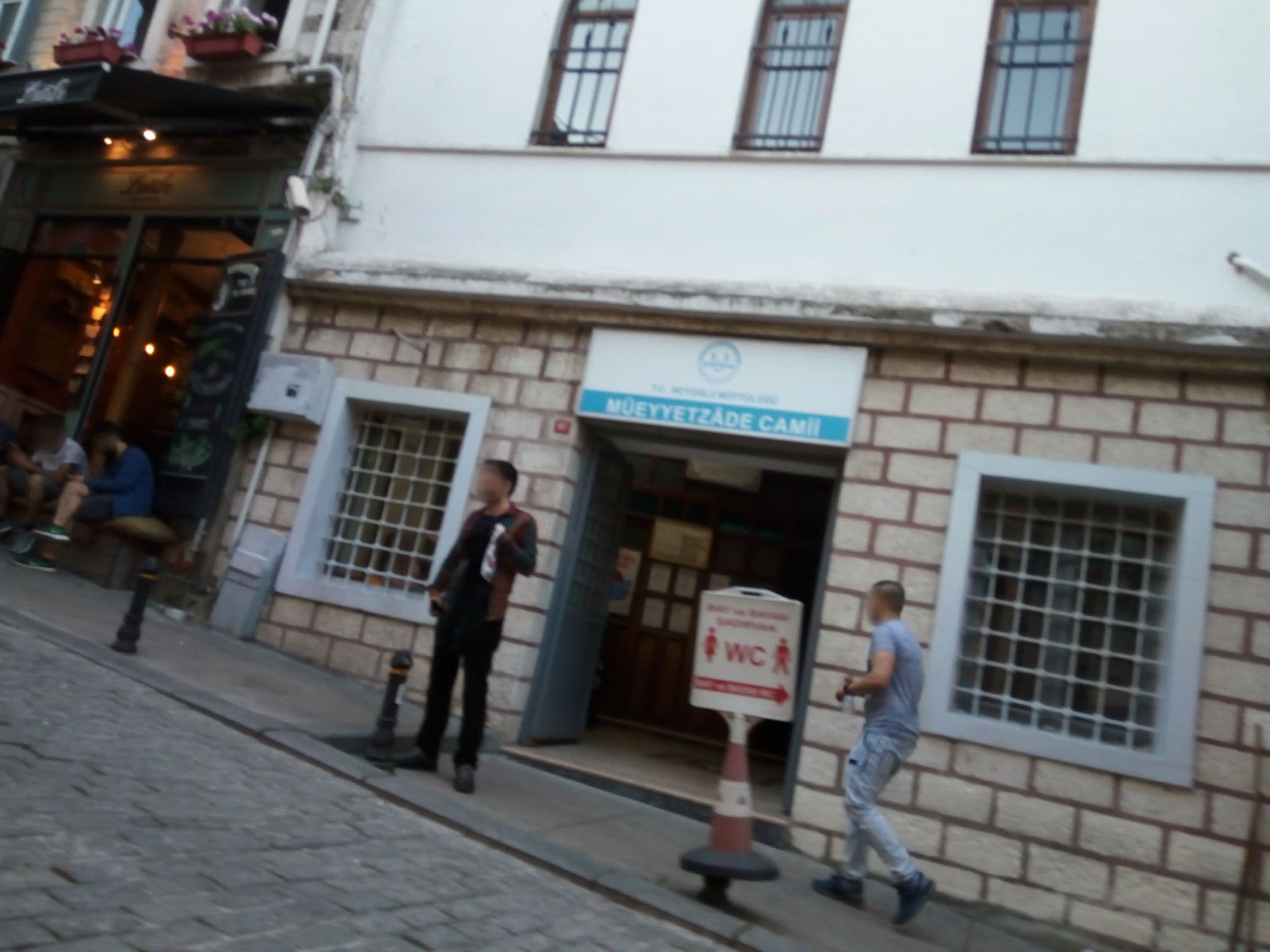 Street view near Duo Hotel, Eminönü — © mapfool (CC BY-SA · Mapillary)