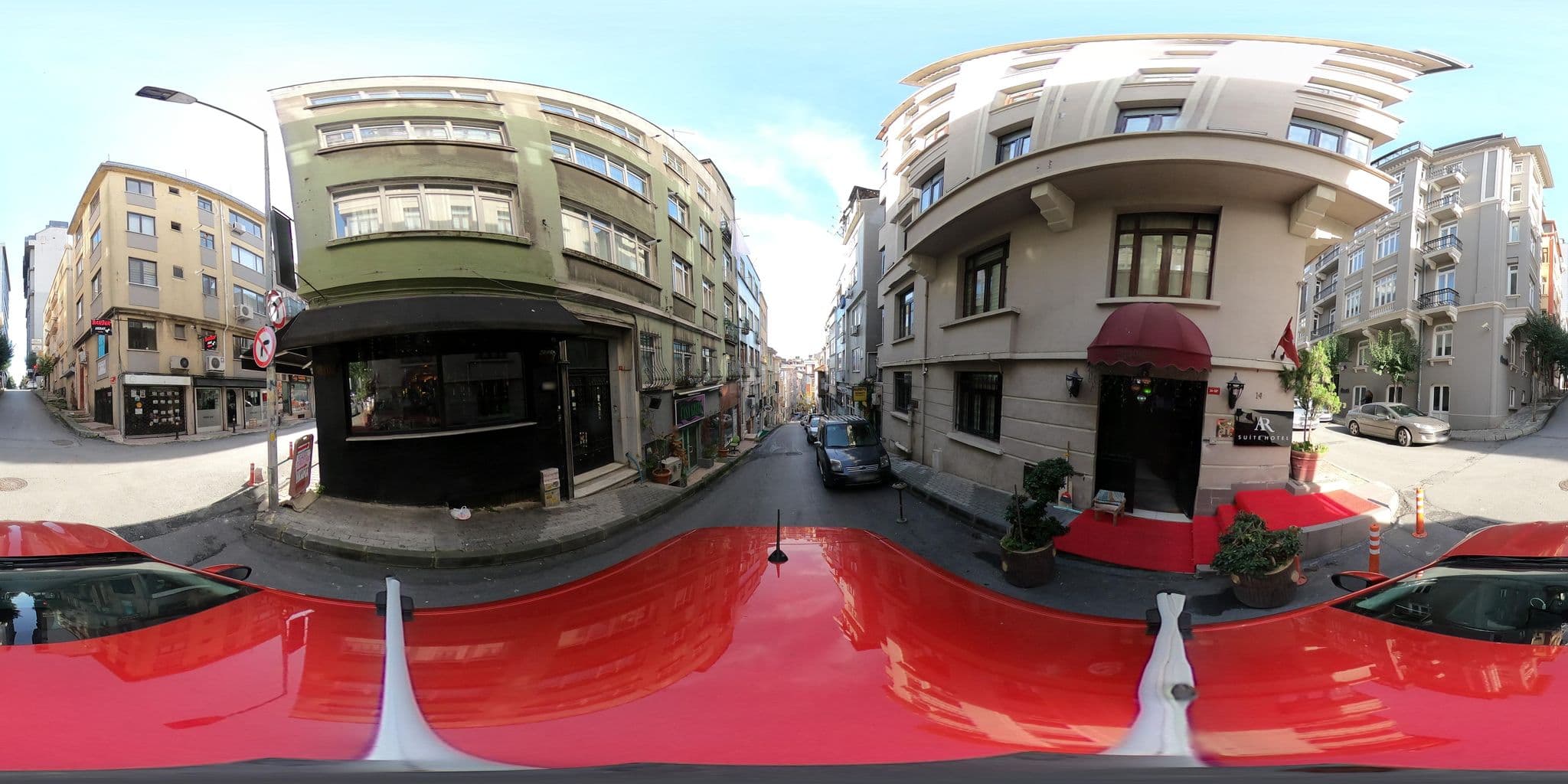 Street view near Arsuites Hotel, Şişli — © ademturkmen (CC BY-SA · Mapillary)