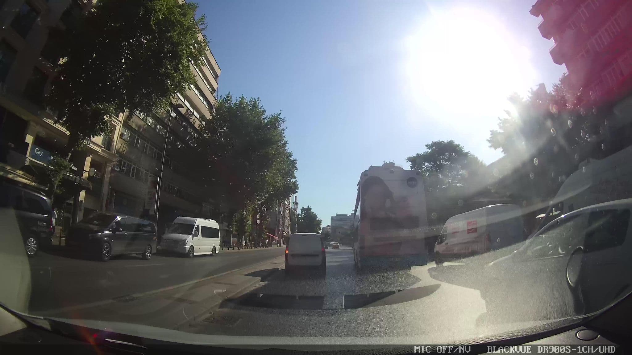 Street view near Holiday İnn Hotel - Şişli, Şişli — © ahmetegri (CC BY-SA · Mapillary)