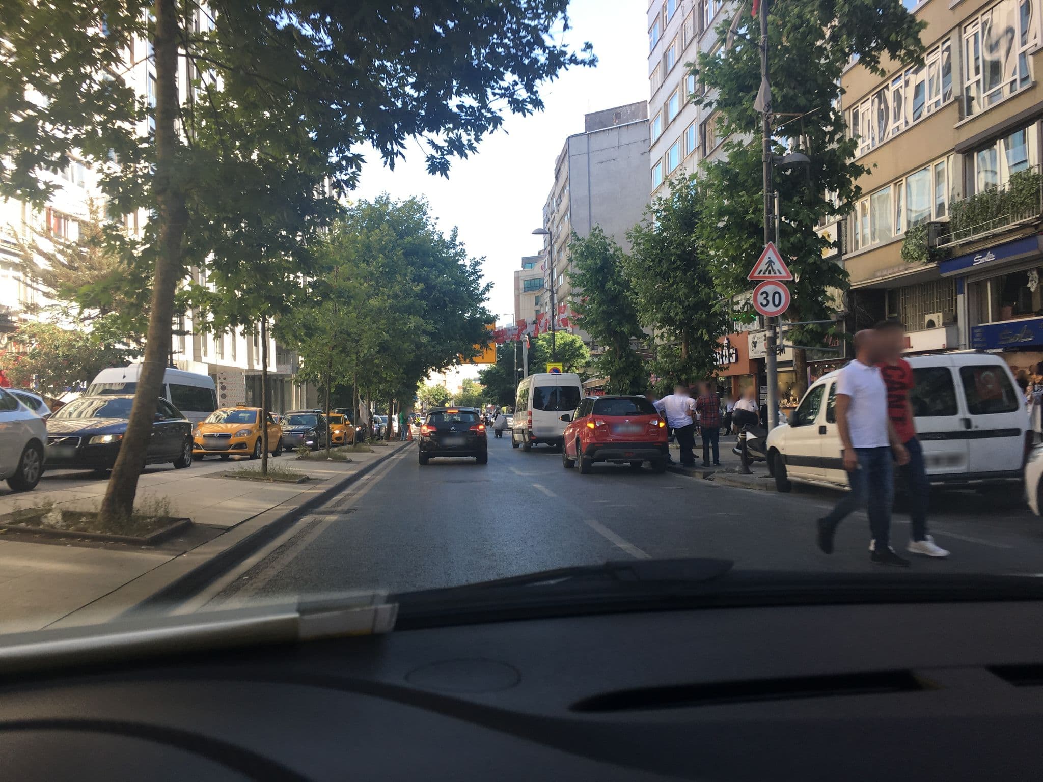 Street view near Void Hotel, Şişli — © myusufuyan (CC BY-SA · Mapillary)