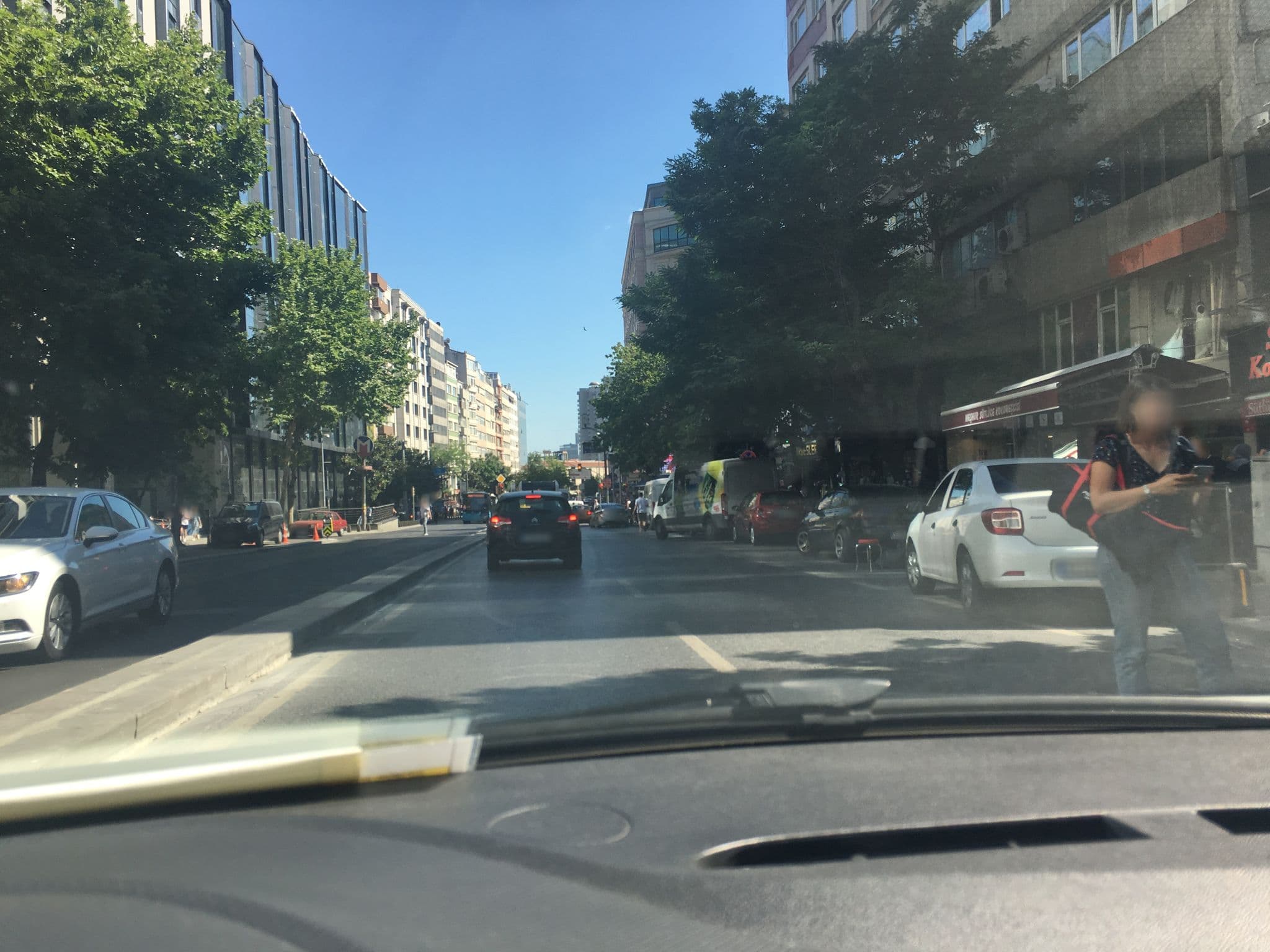 Street view near Brand Suit, Şişli — © myusufuyan (CC BY-SA · Mapillary)