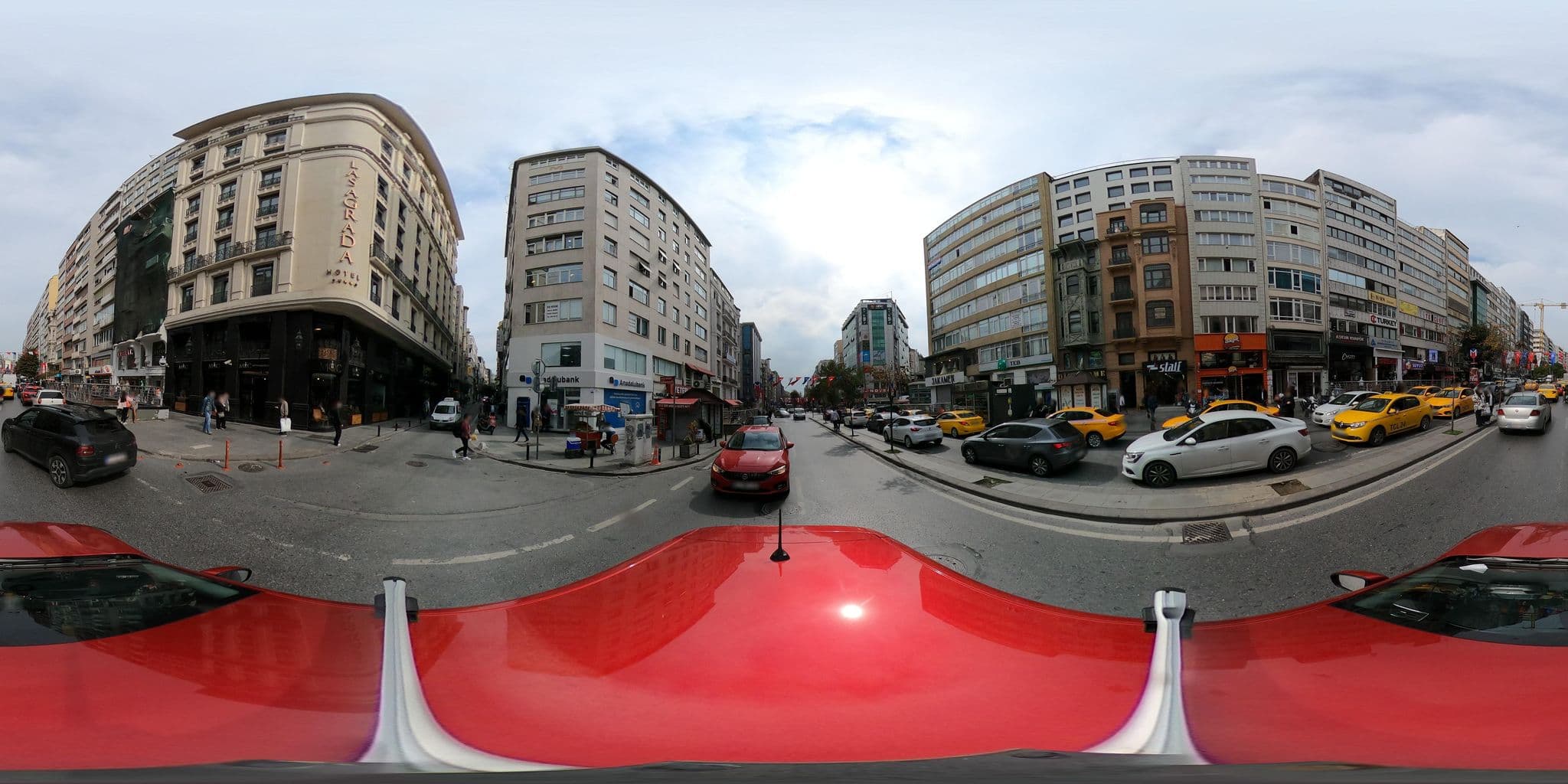 Street view near lasagrada otell, Şişli — © ademturkmen (CC BY-SA · Mapillary)