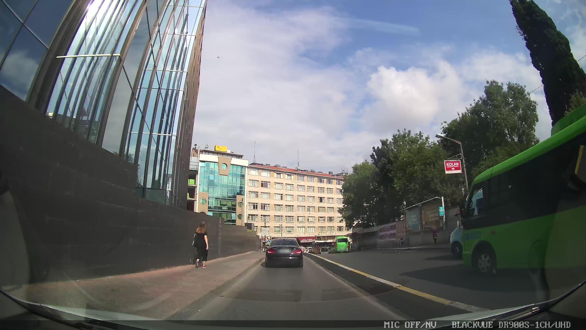 Street view near Marriot Otel, Şişli — © ahmetegri (CC BY-SA · Mapillary)