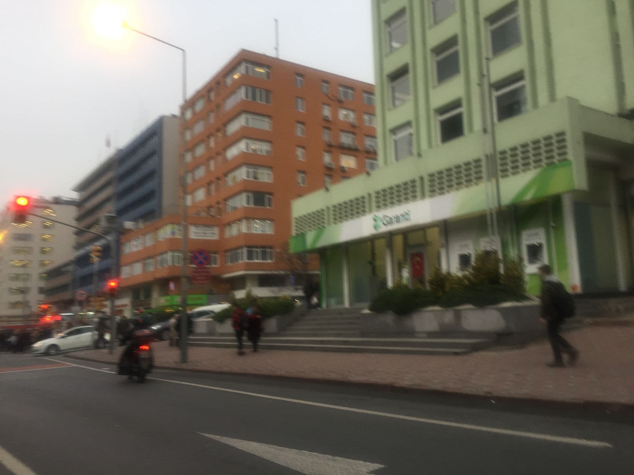 Street view near Joylife Ani Tour, Şişli — © avci1995 (CC BY-SA · Mapillary)