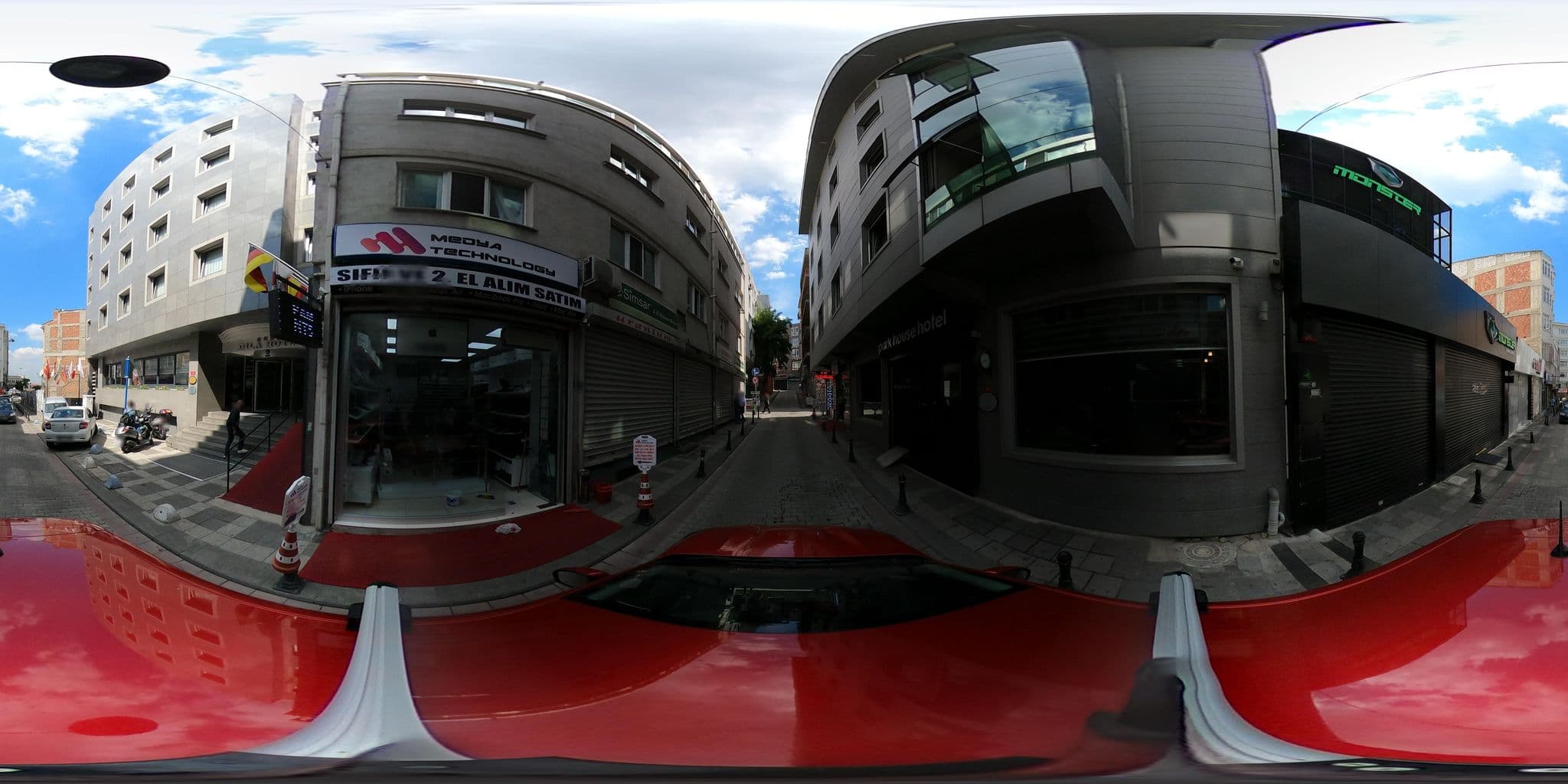 Street view near Parkhouse Hotel Istanbul, Salacak — © ademturkmen (CC BY-SA · Mapillary)