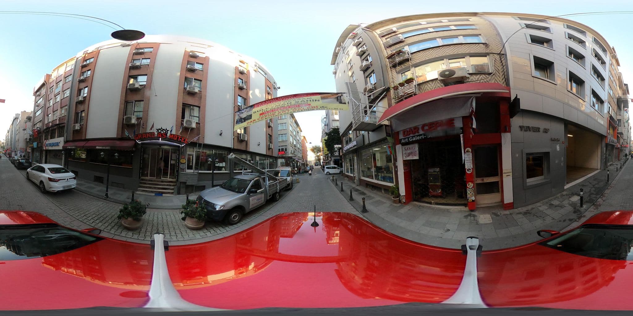 Street view near Best Hotel Kadıköy, Salacak — © ademturkmen (CC BY-SA · Mapillary)