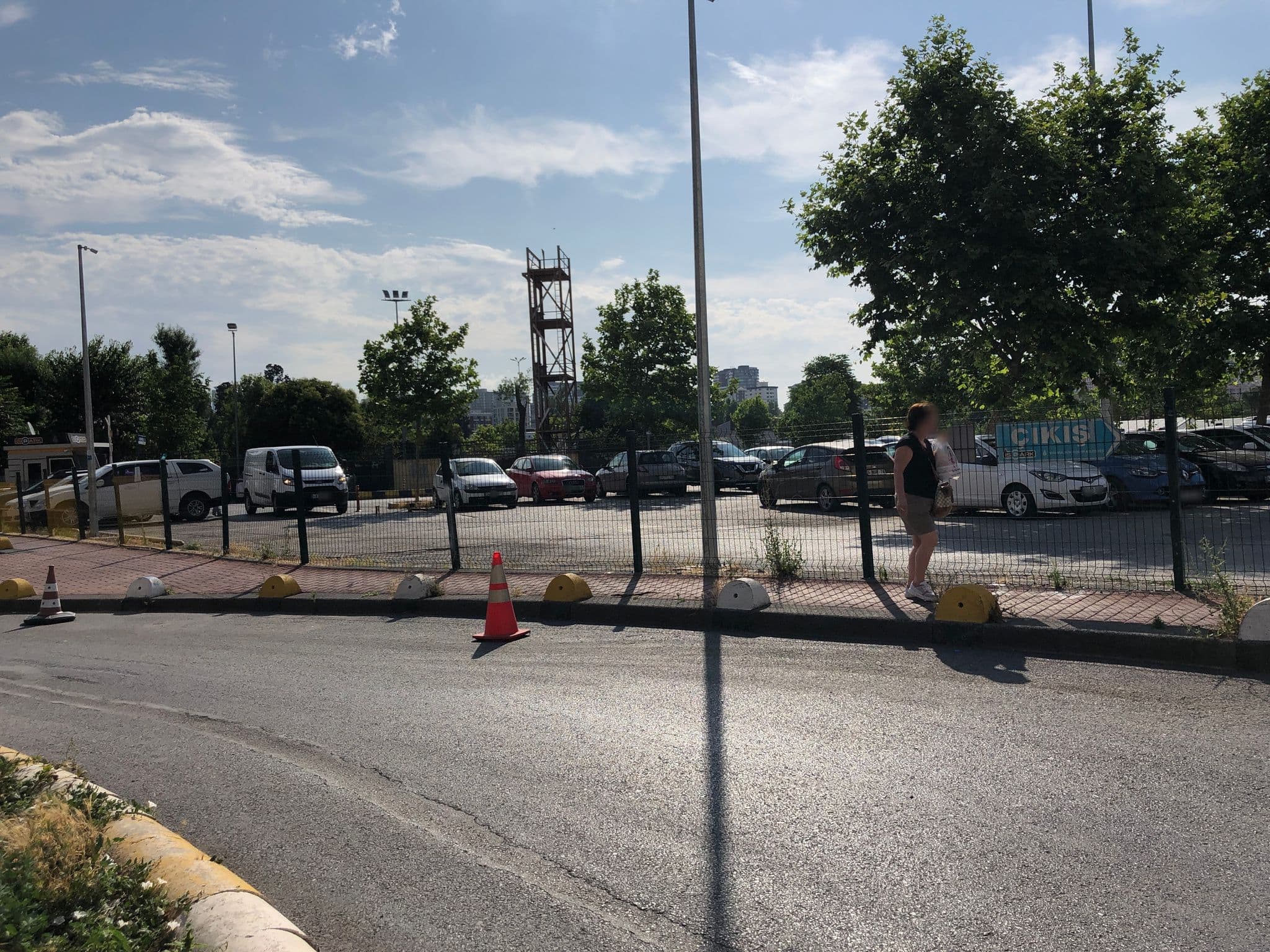Street view near 216 Style Suite, Salacak — © oguzhaner (CC BY-SA · Mapillary)