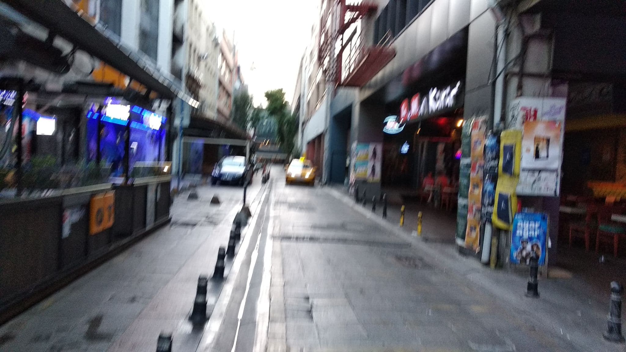 Street view near Dekalb Hotel, Salacak — © boracasli (CC BY-SA · Mapillary)
