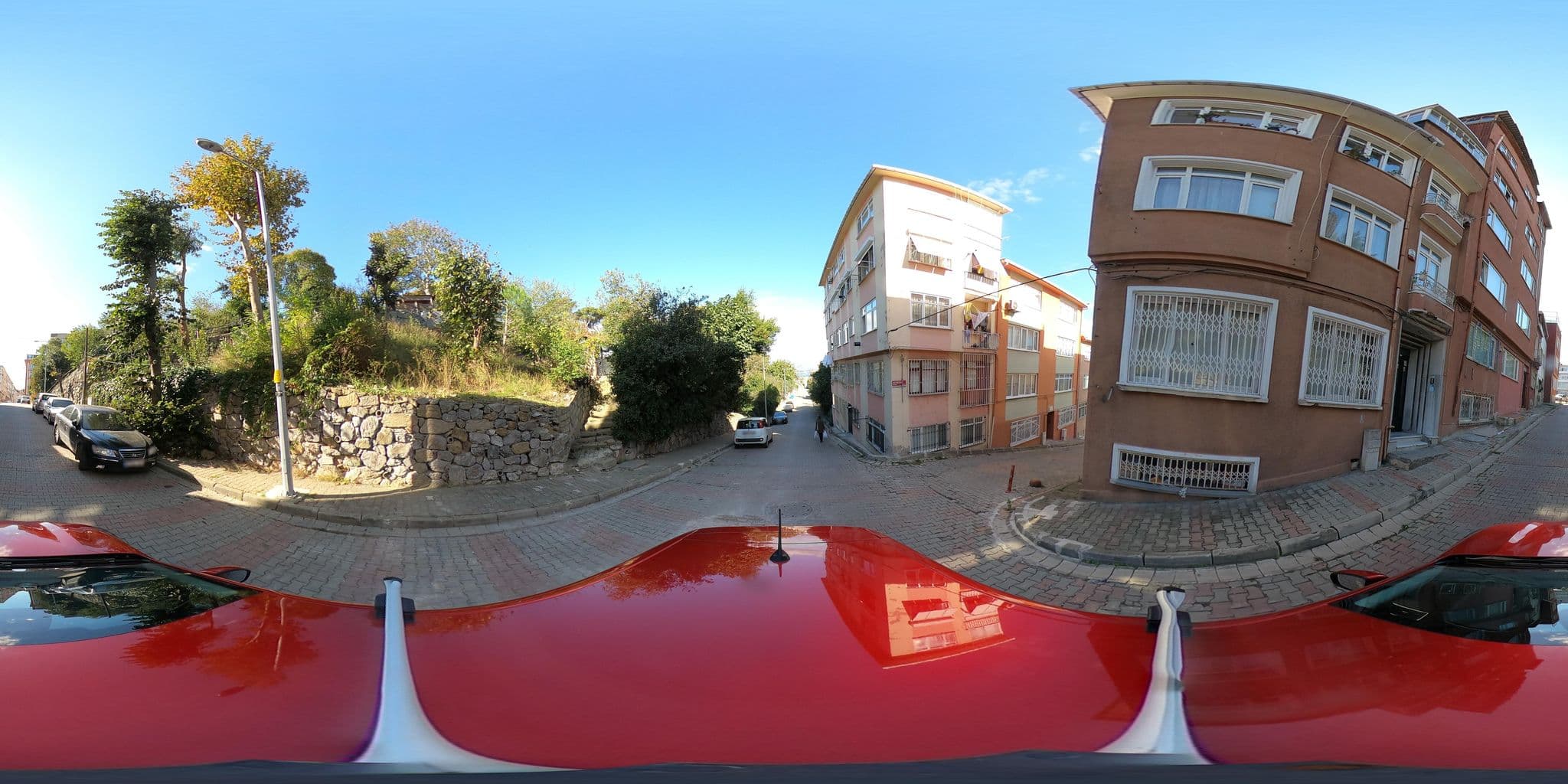 Street view near Kent Suit, Kuzguncuk — © ademturkmen (CC BY-SA · Mapillary)