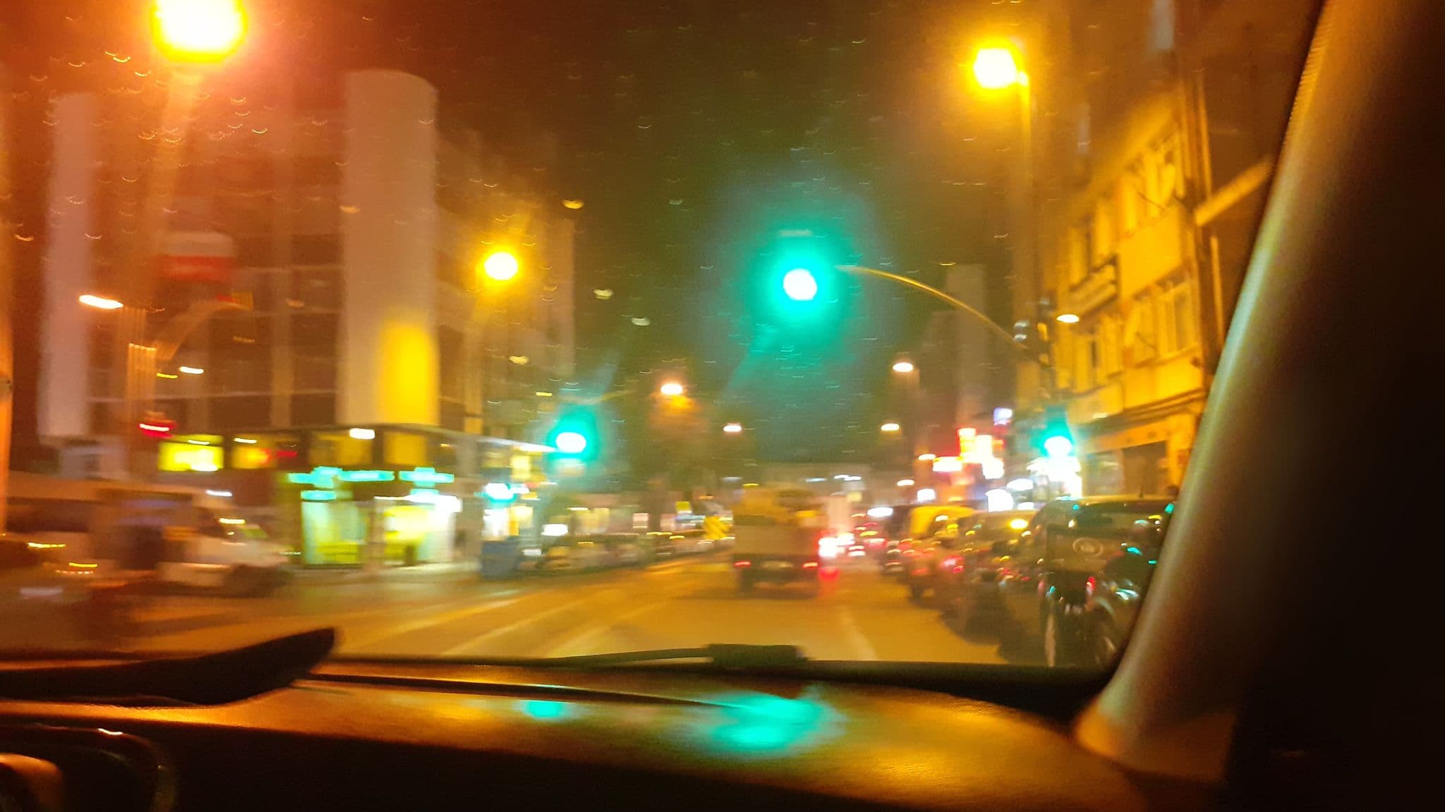 Street view near Avrupa Rüyası, Üsküdar — © ahmettsafaa (CC BY-SA · Mapillary)
