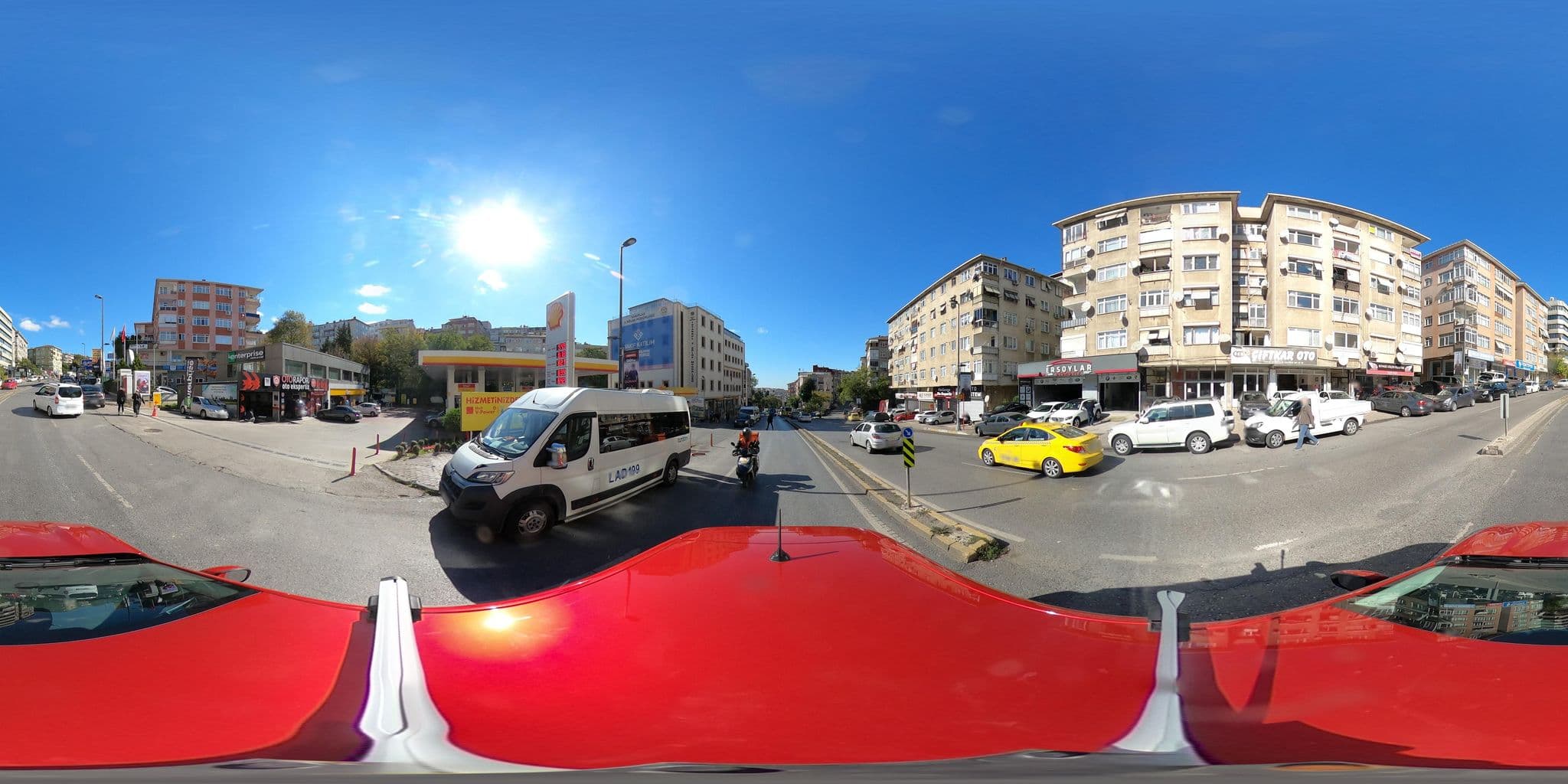 Street view near umut guest house, Kuzguncuk — © ademturkmen (CC BY-SA · Mapillary)