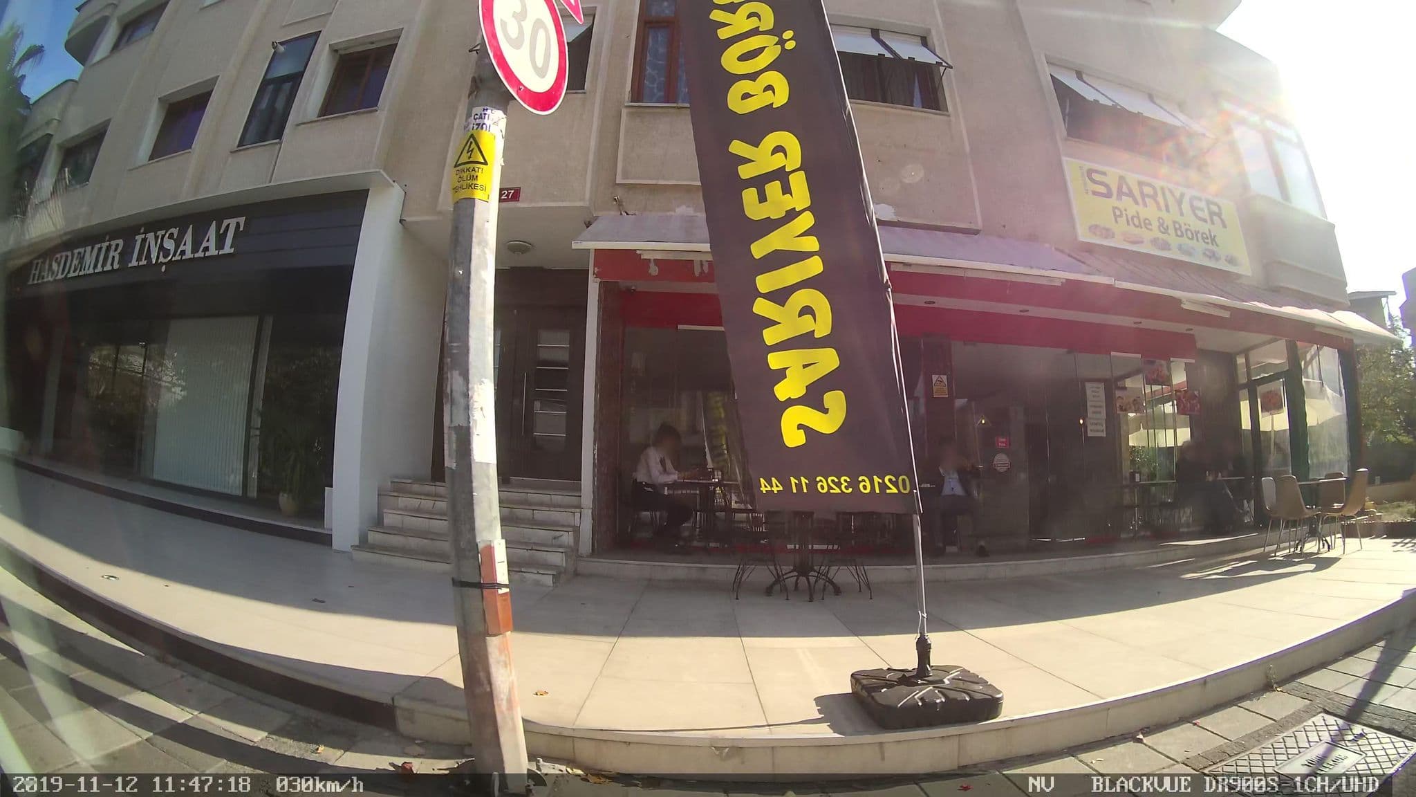 Street view near HAS Butik, Altunizade — © yercizenler (CC BY-SA · Mapillary)