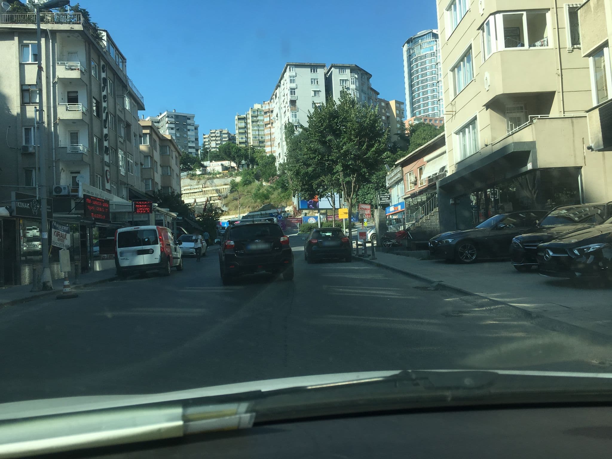 Street view near Dedeman Hotel Swimming Pool, Yıldız — © myusufuyan (CC BY-SA · Mapillary)