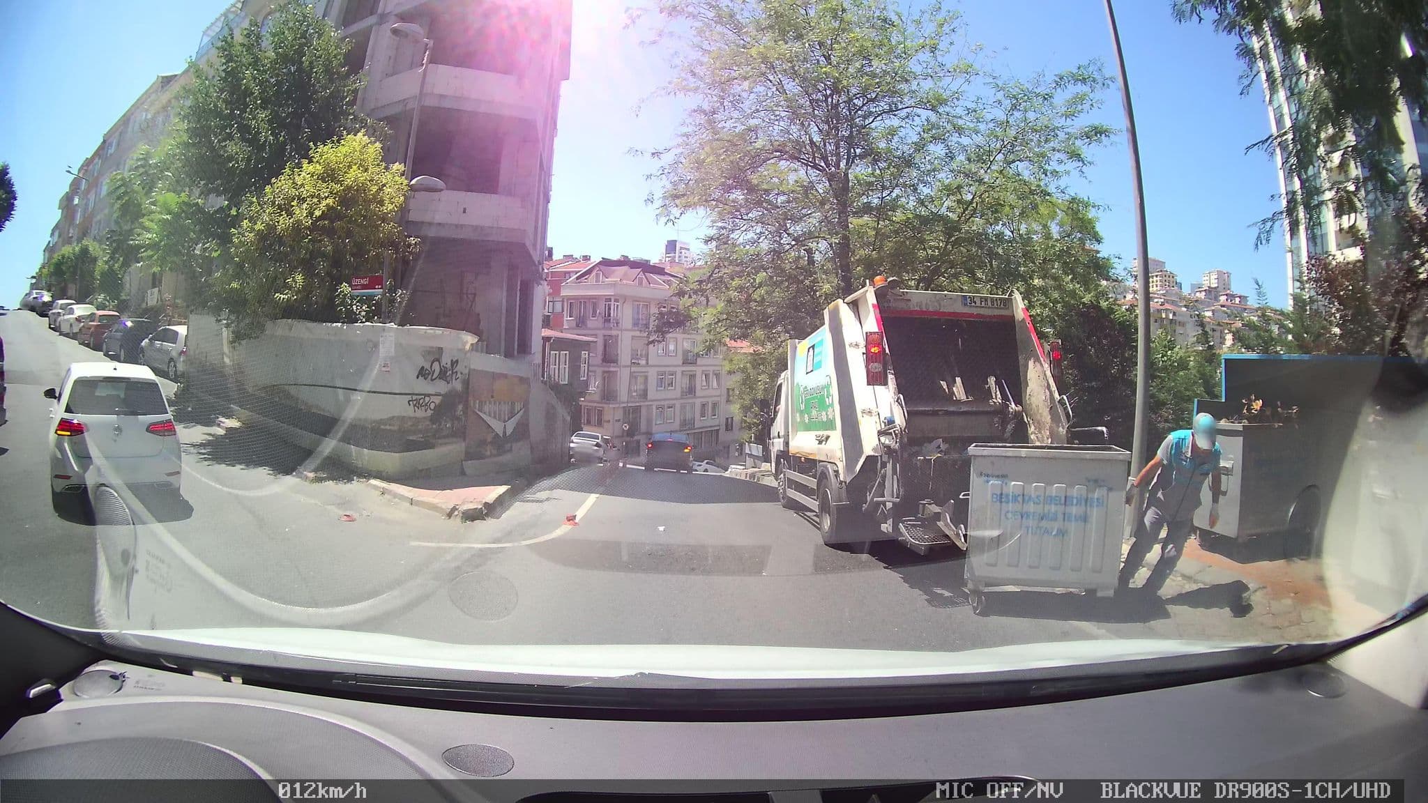 Street view near Beşiktaş Vip İnn Hotel & Suites, Yıldız — © ahmetegri (CC BY-SA · Mapillary)