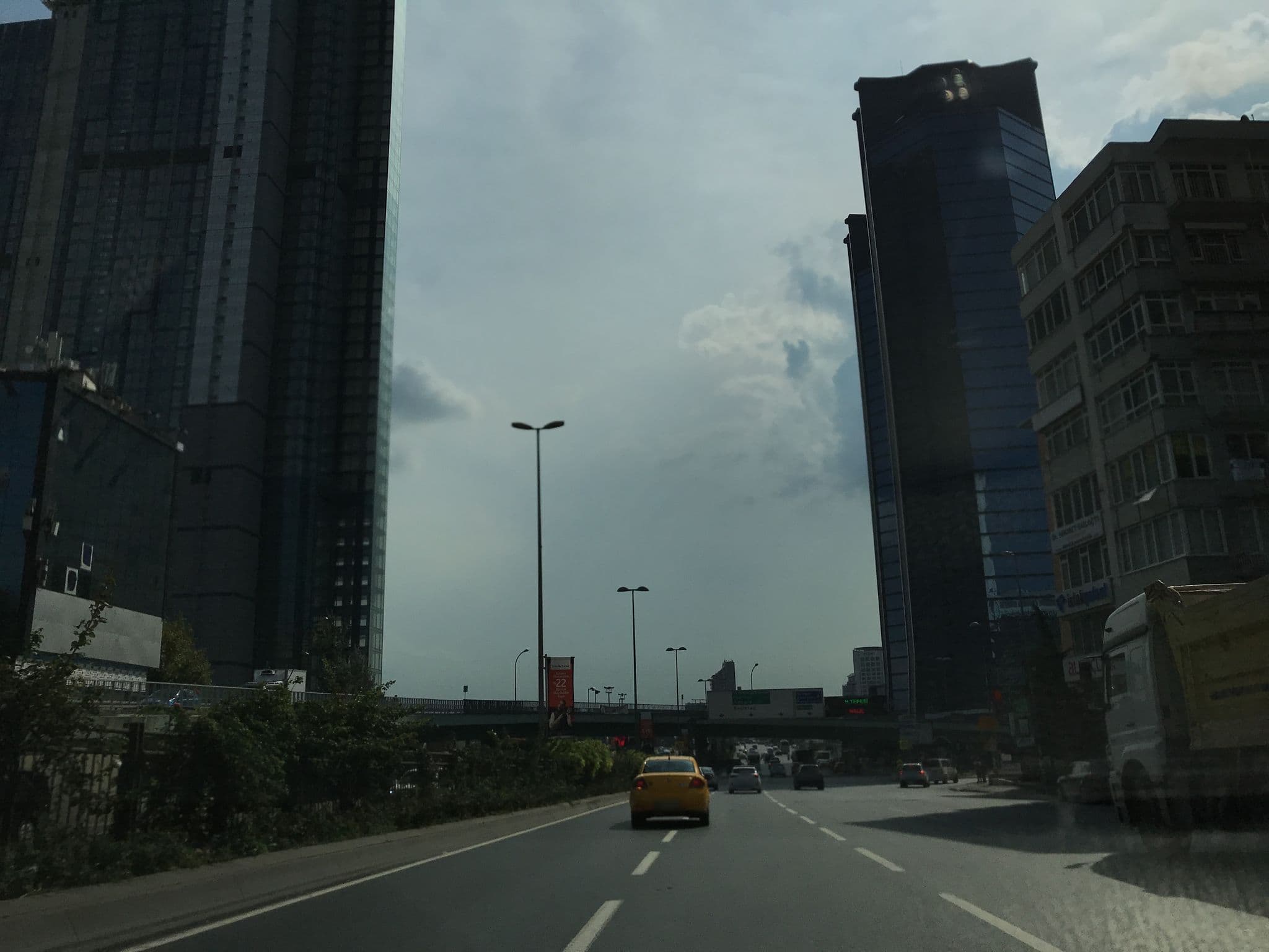 Street view near Avantgarde Collection Levent Hotel, Levent — © ferahkoksal (CC BY-SA · Mapillary)