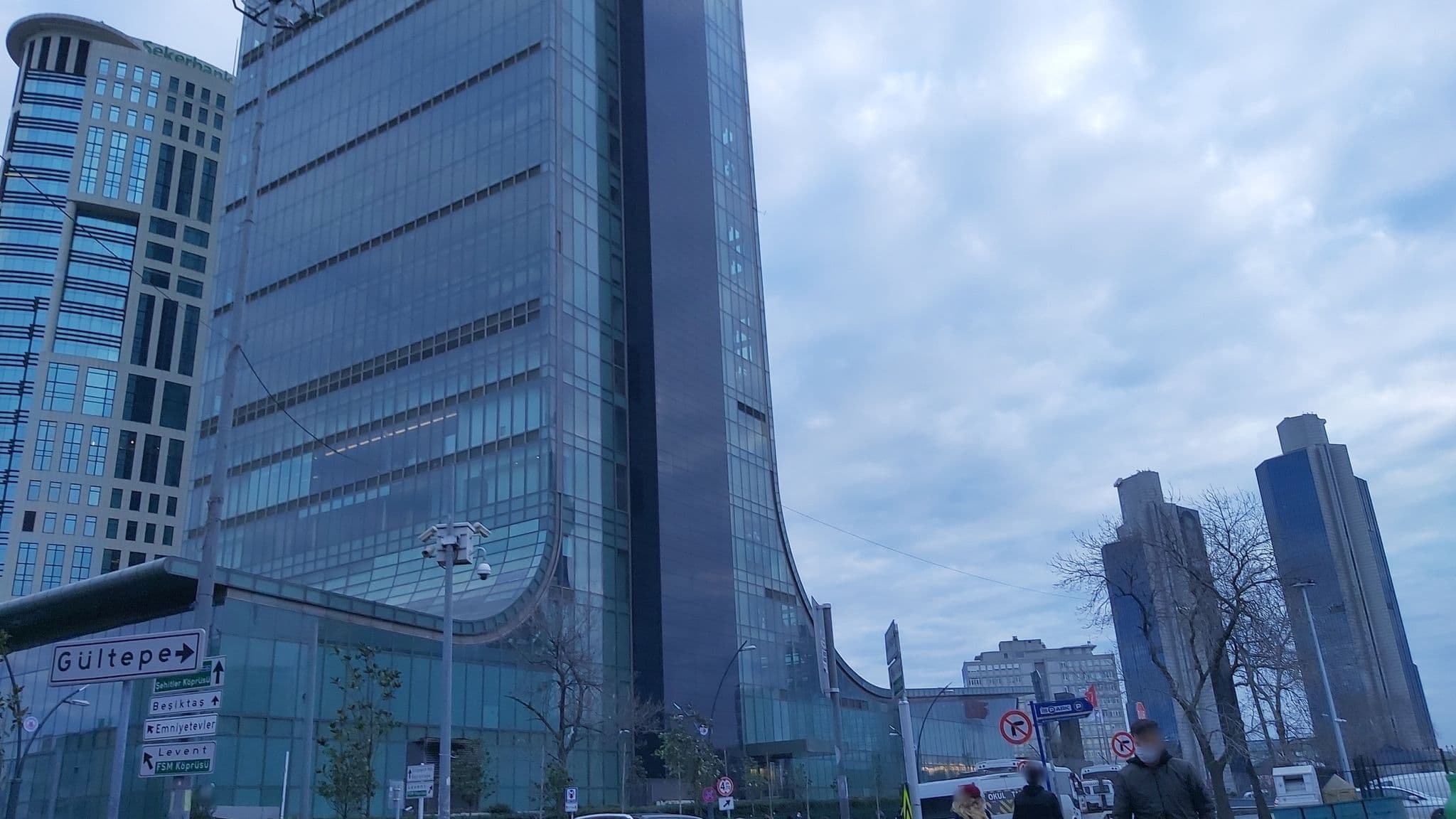 Street view near Saklikoy Kerpic Meeting Room, Levent — © hemengul (CC BY-SA · Mapillary)