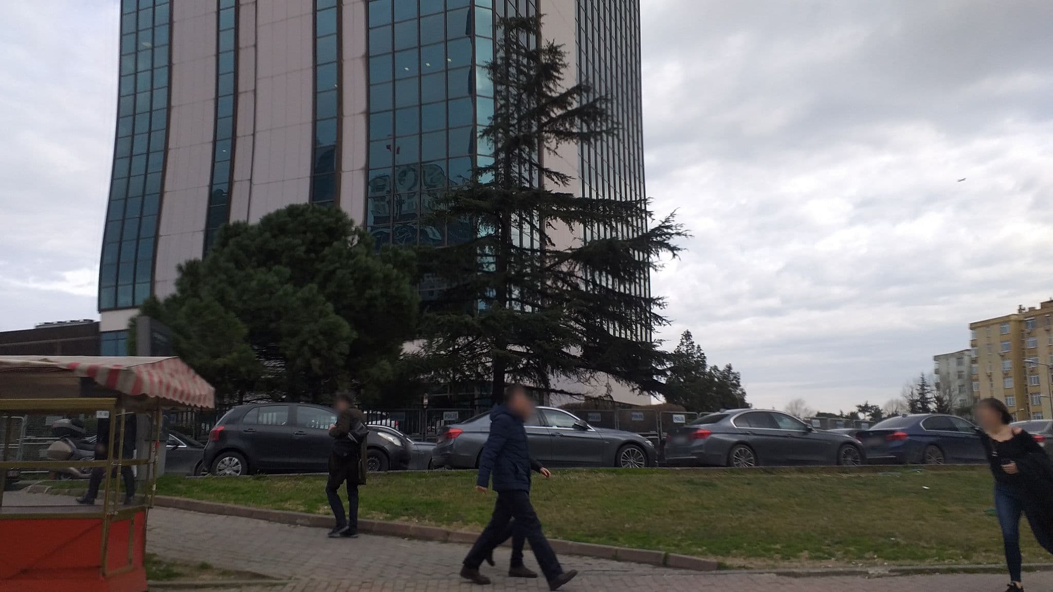 Street view near four seasons, Levent — © mapman66 (CC BY-SA · Mapillary)
