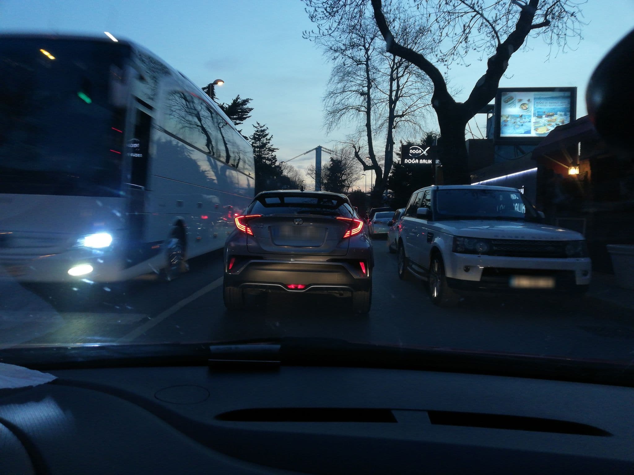 Street view near Mateo Hotel, Beylerbeyi — © sefaonur (CC BY-SA · Mapillary)