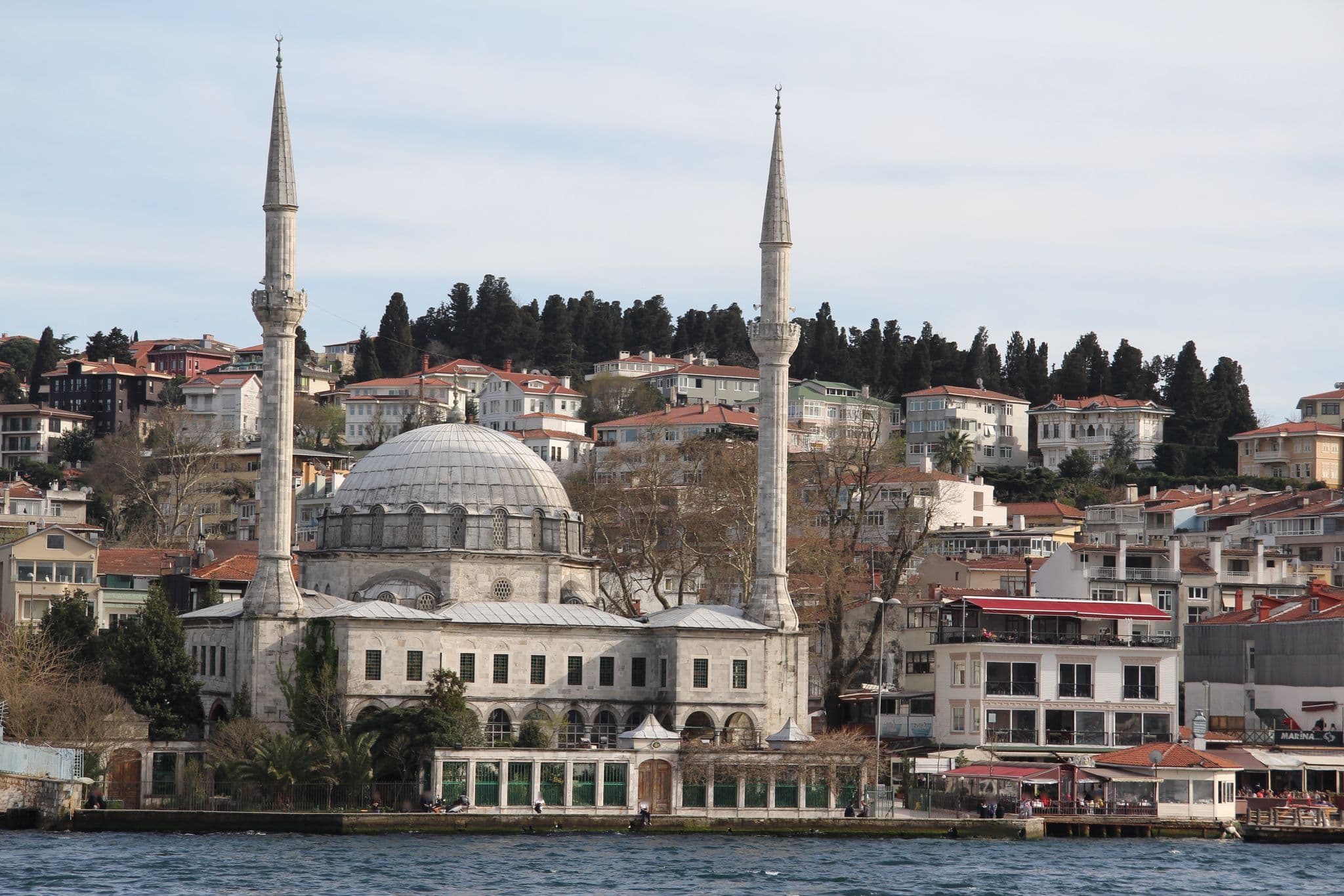 Street view near Beylerbeyi palace boutique hotel, Beylerbeyi — © popple (CC BY-SA · Mapillary)