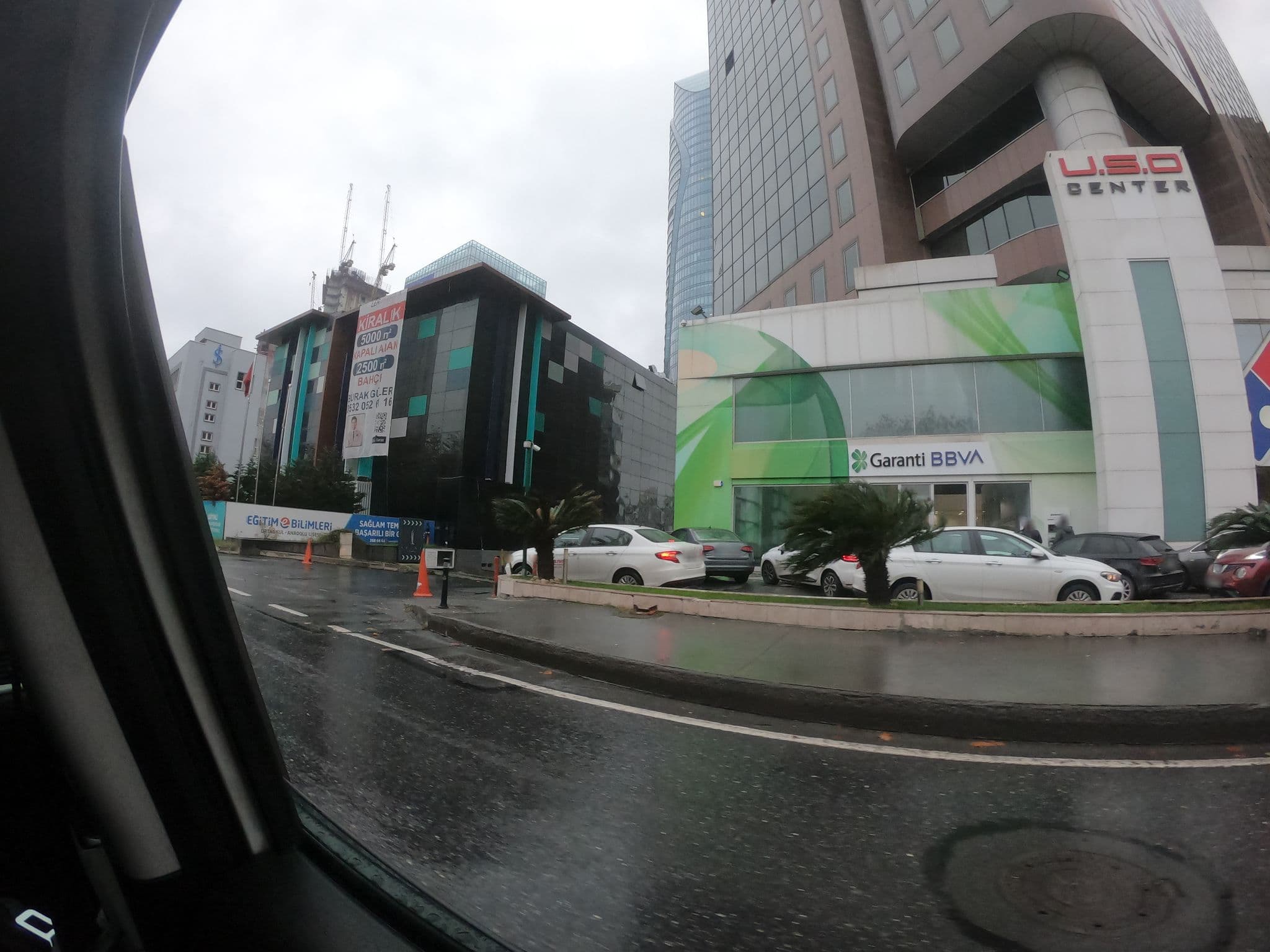 Street view near sanovel misafirhane, Maslak — © ferahkoksal (CC BY-SA · Mapillary)