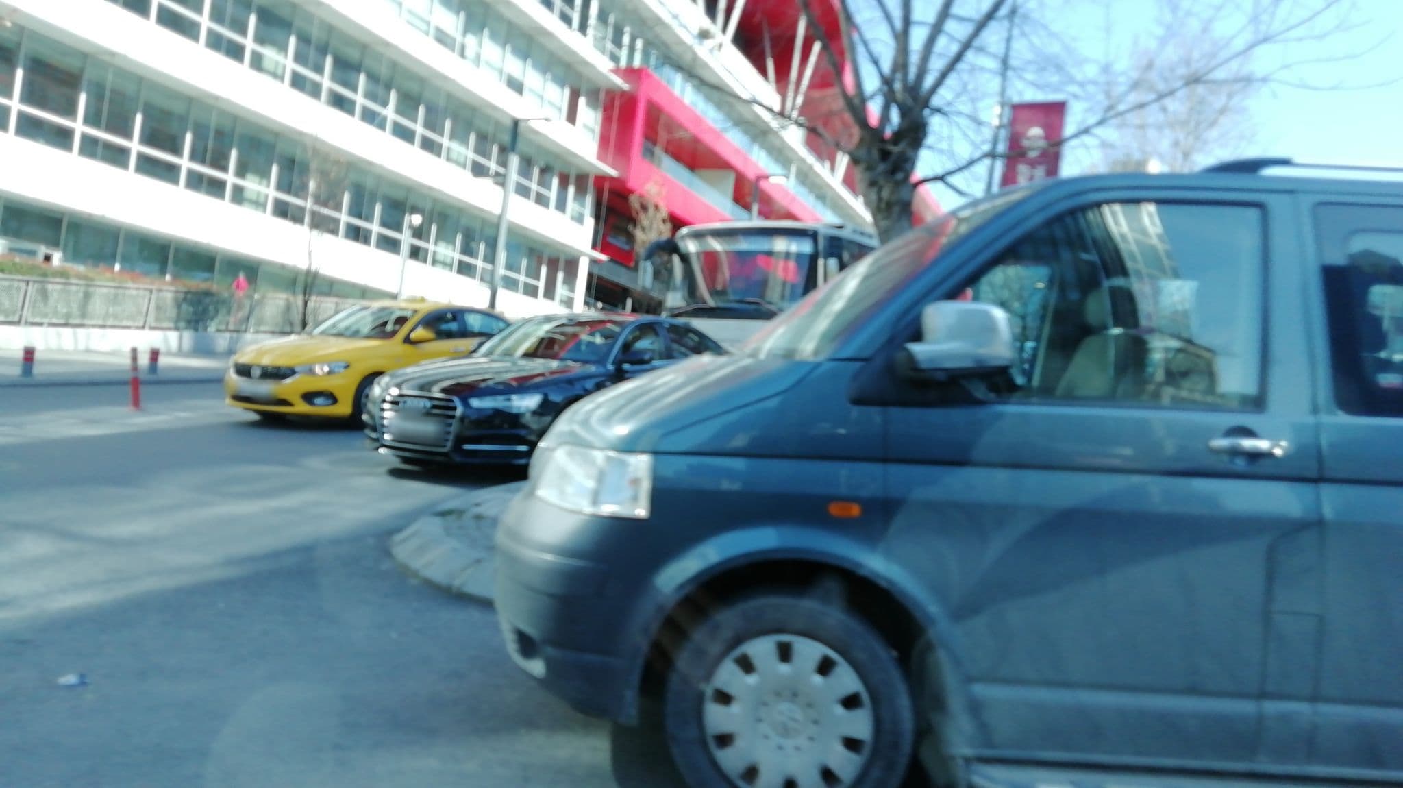 Street view near Dedeman, Maslak — © okansafak (CC BY-SA · Mapillary)