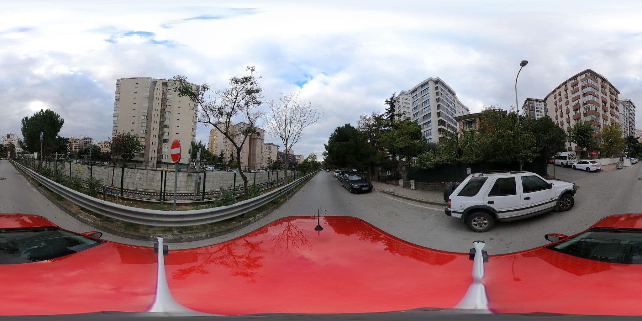 Street view near E.N's Castle, Ataşehir — © ademturkmen (CC BY-SA · Mapillary)