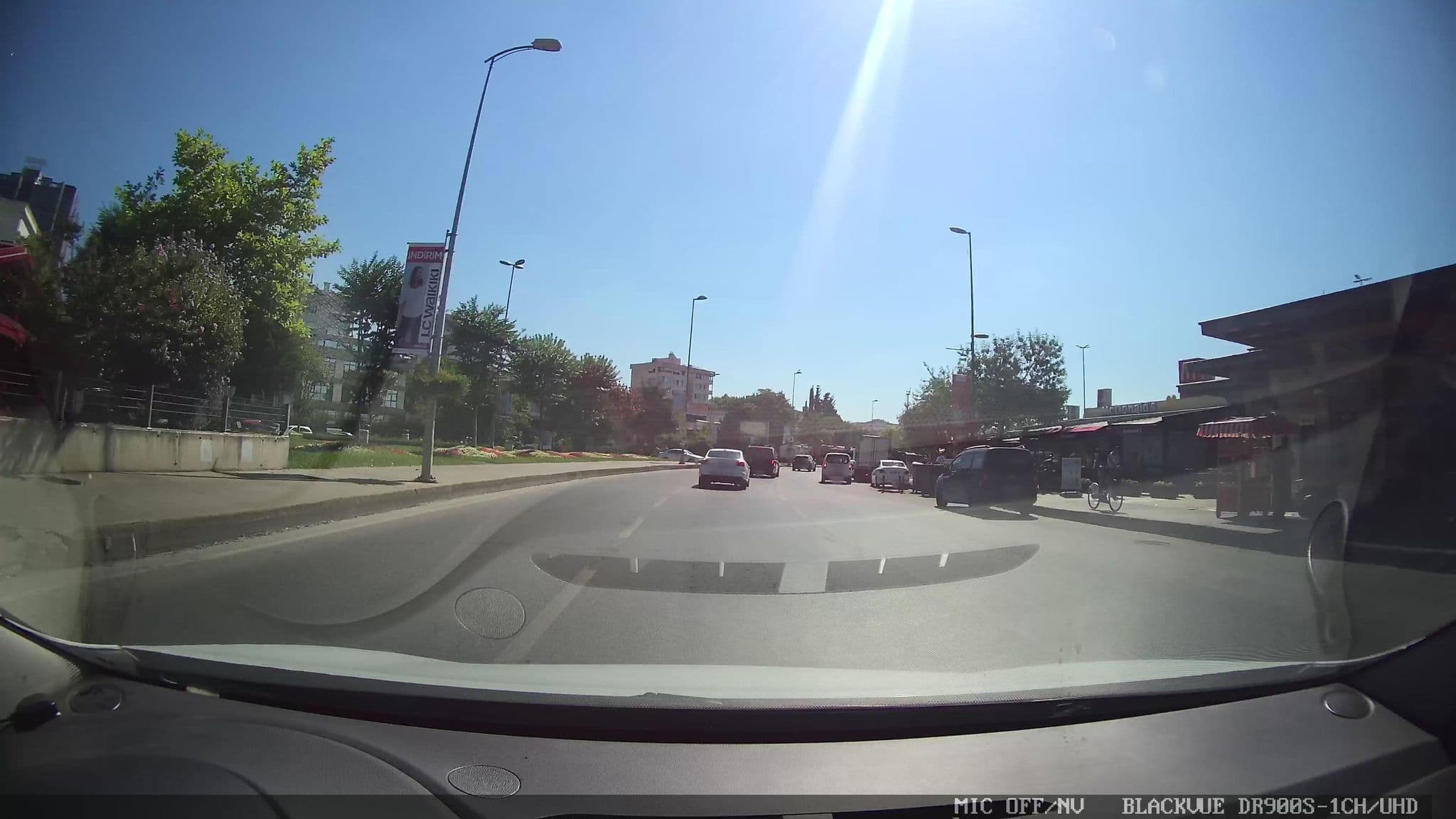 Street view near WYNDHAM KALAMIS HOTEL, Ataşehir — © ahmetegri (CC BY-SA · Mapillary)