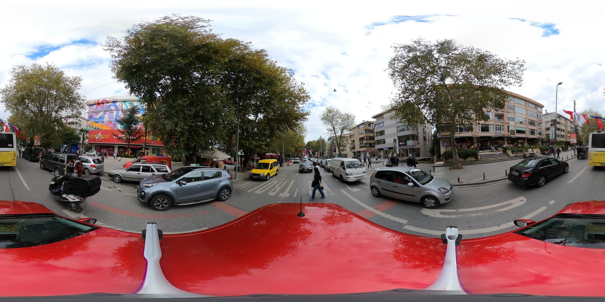 Street view near Çınardibi Hotel, Ataşehir — © yturkmenoglu (CC BY-SA · Mapillary)