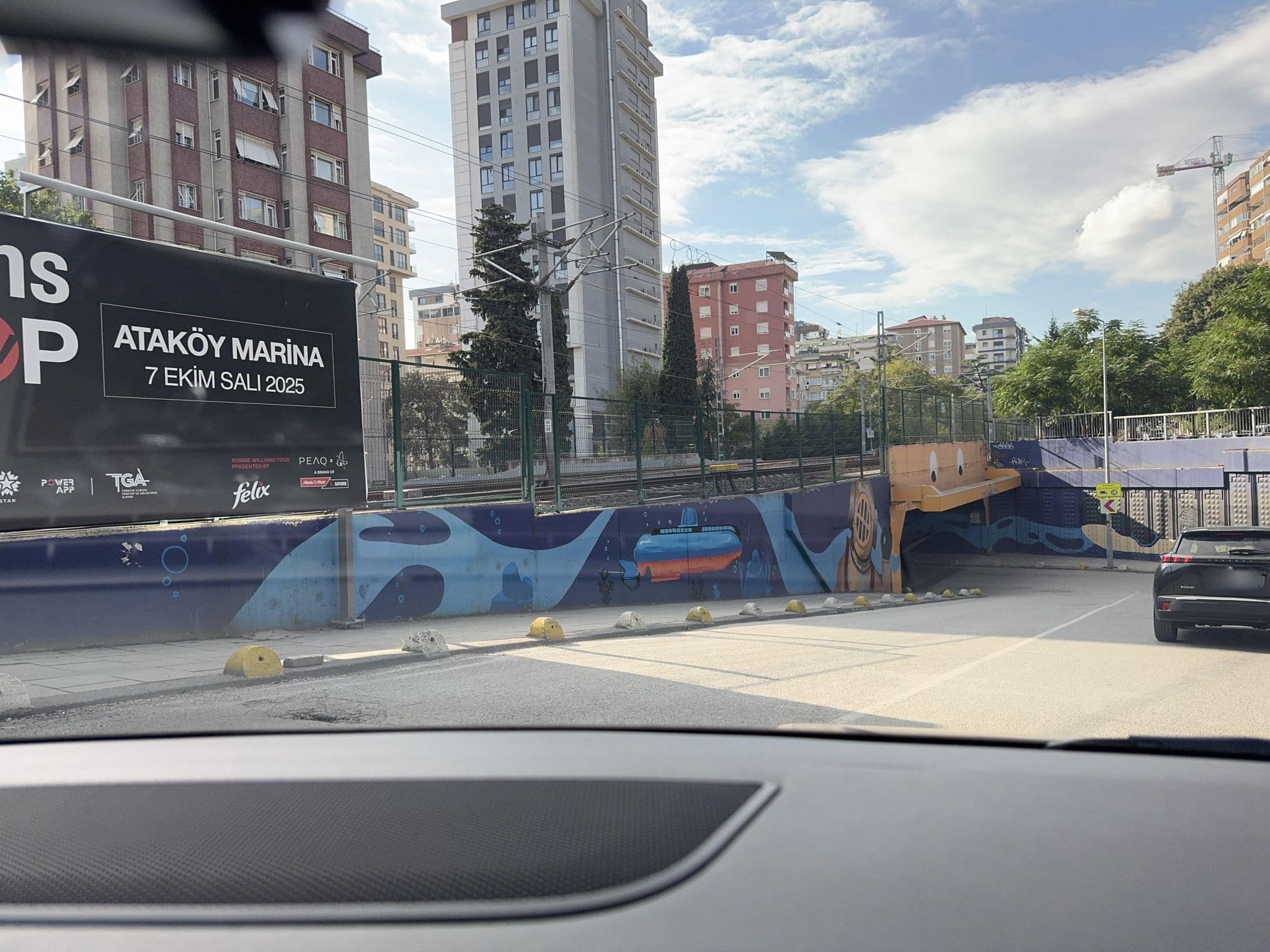 Street view near MY's Hotel, Ataşehir — © omera60 (CC BY-SA · Mapillary)