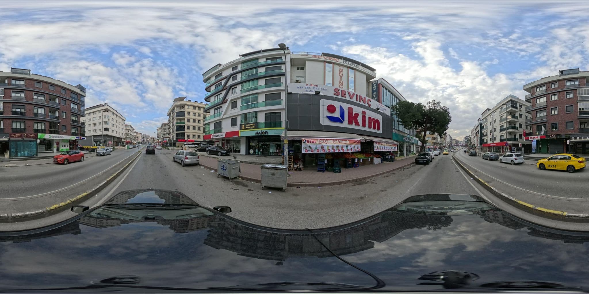 Street view near sleeping., Ataşehir — © burakonder (CC BY-SA · Mapillary)