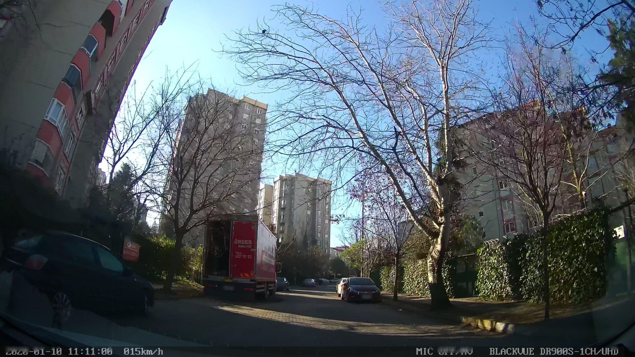 Street view near Best Western Sıle Garden Hotel, Ataşehir — © yercizenler (CC BY-SA · Mapillary)