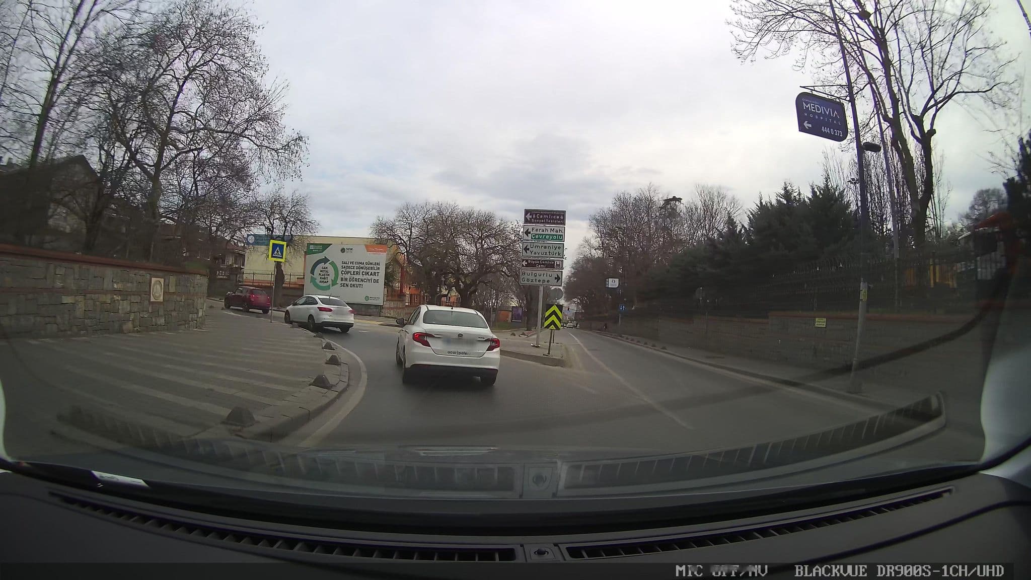 Street view near the greenpark pendik, Altunizade — © ademturkmen (CC BY-SA · Mapillary)