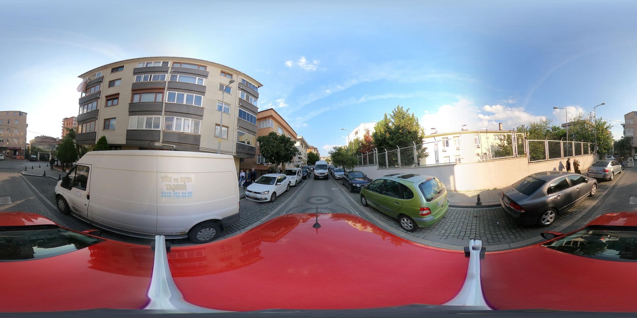 Street view near TEİAŞ 4. Bölge Misafirhanesi, Altunizade — © ademturkmen (CC BY-SA · Mapillary)
