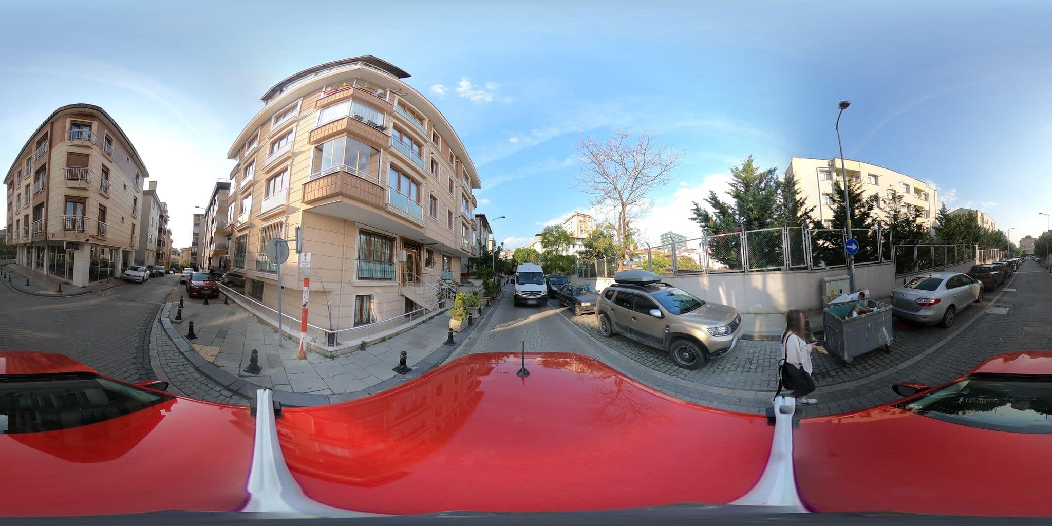 Street view near Econom Aparts İstanbul, Altunizade — © ademturkmen (CC BY-SA · Mapillary)