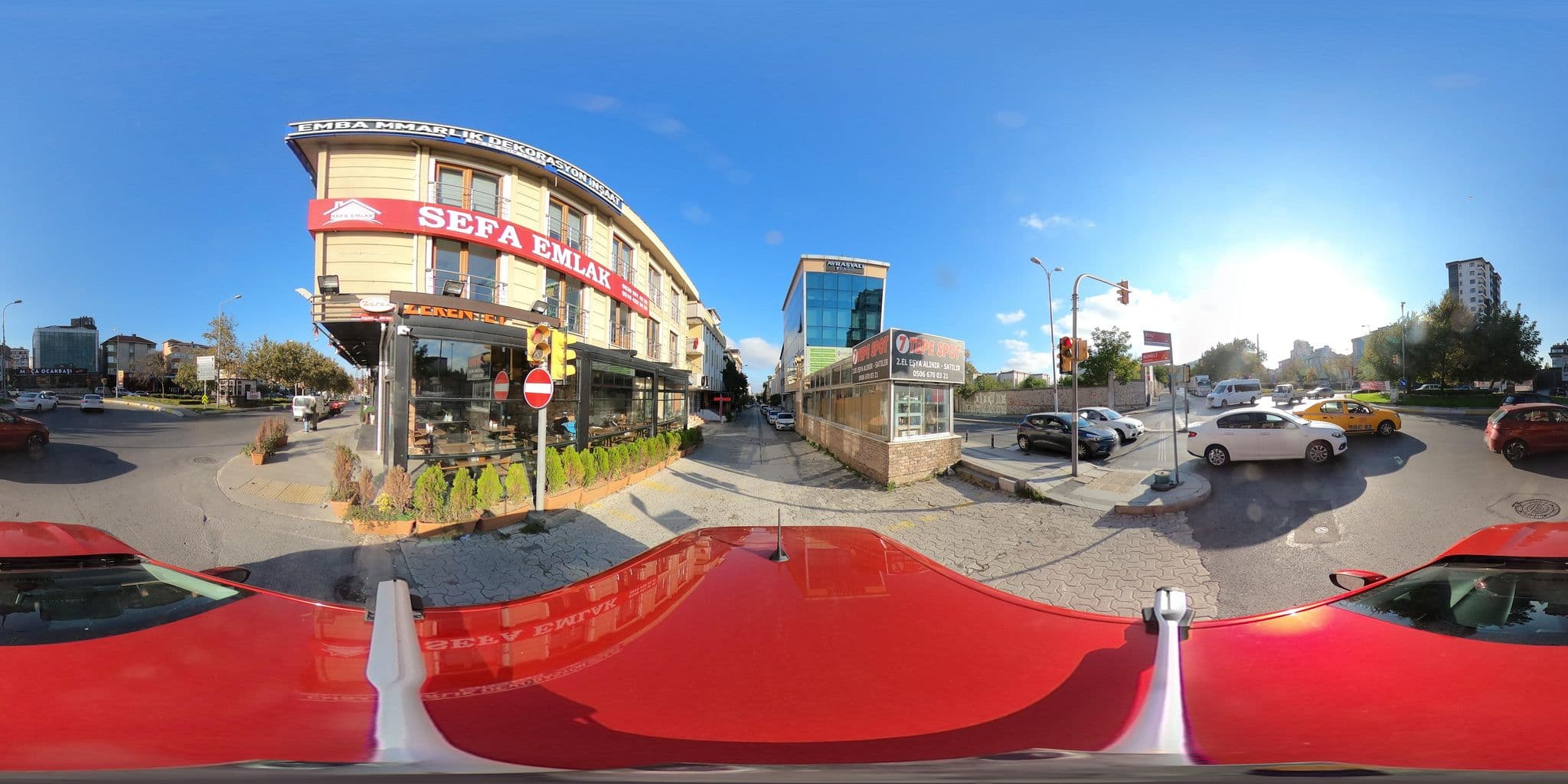 Street view near Palmiye Quars Hotel, Ataşehir — © ademturkmen (CC BY-SA · Mapillary)