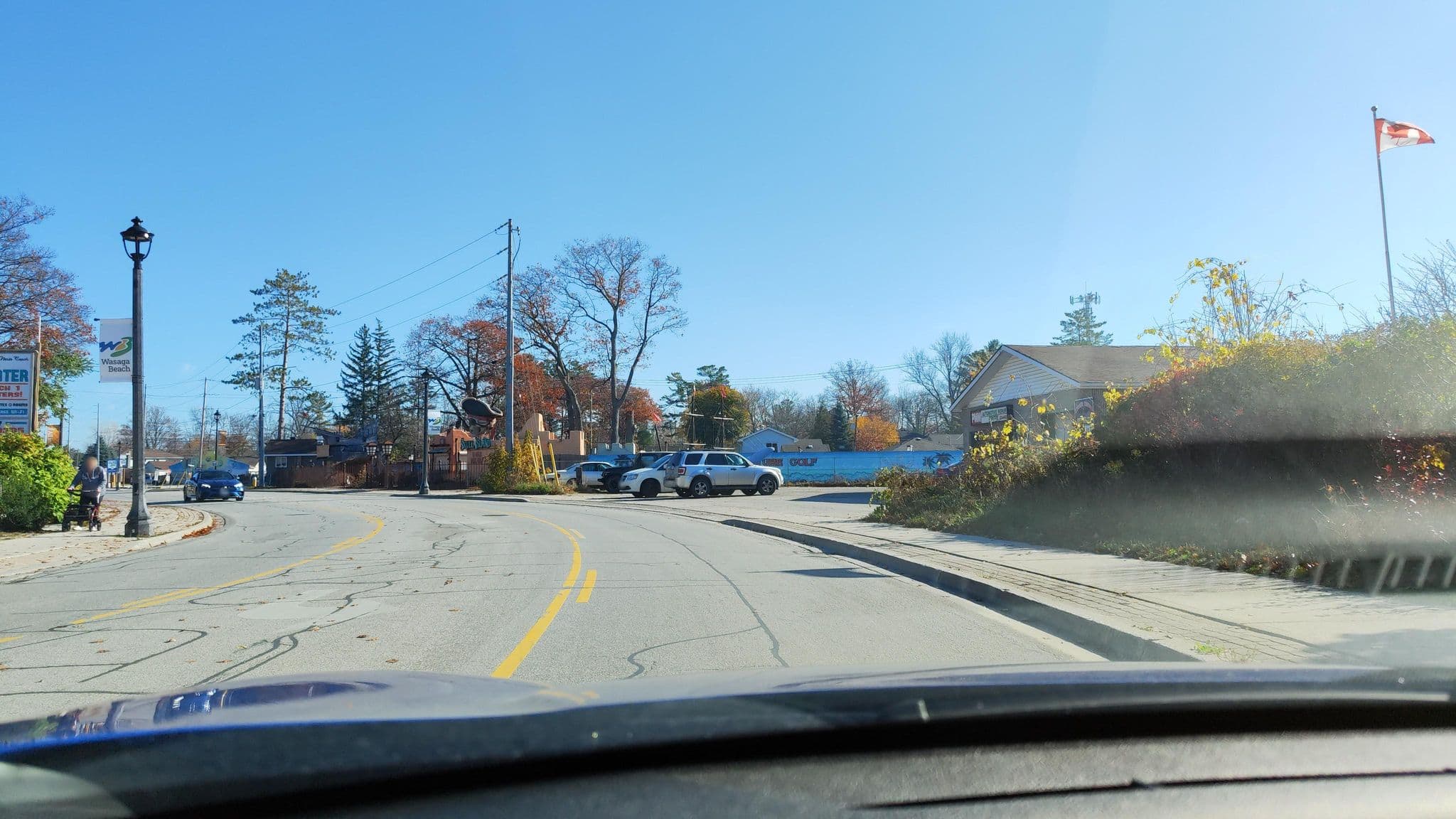 Street view near Edgewater Inn, Wasaga Beach — © raptureboi (CC BY-SA · Mapillary)