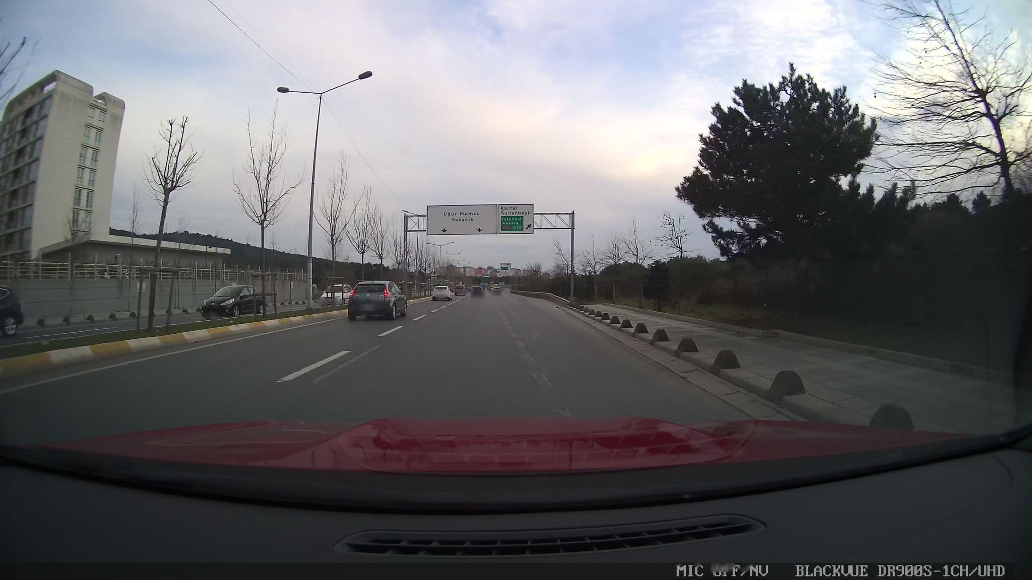 Street view near Devtaş A.Ş., Sultanbeyli — © ademturkmen (CC BY-SA · Mapillary)