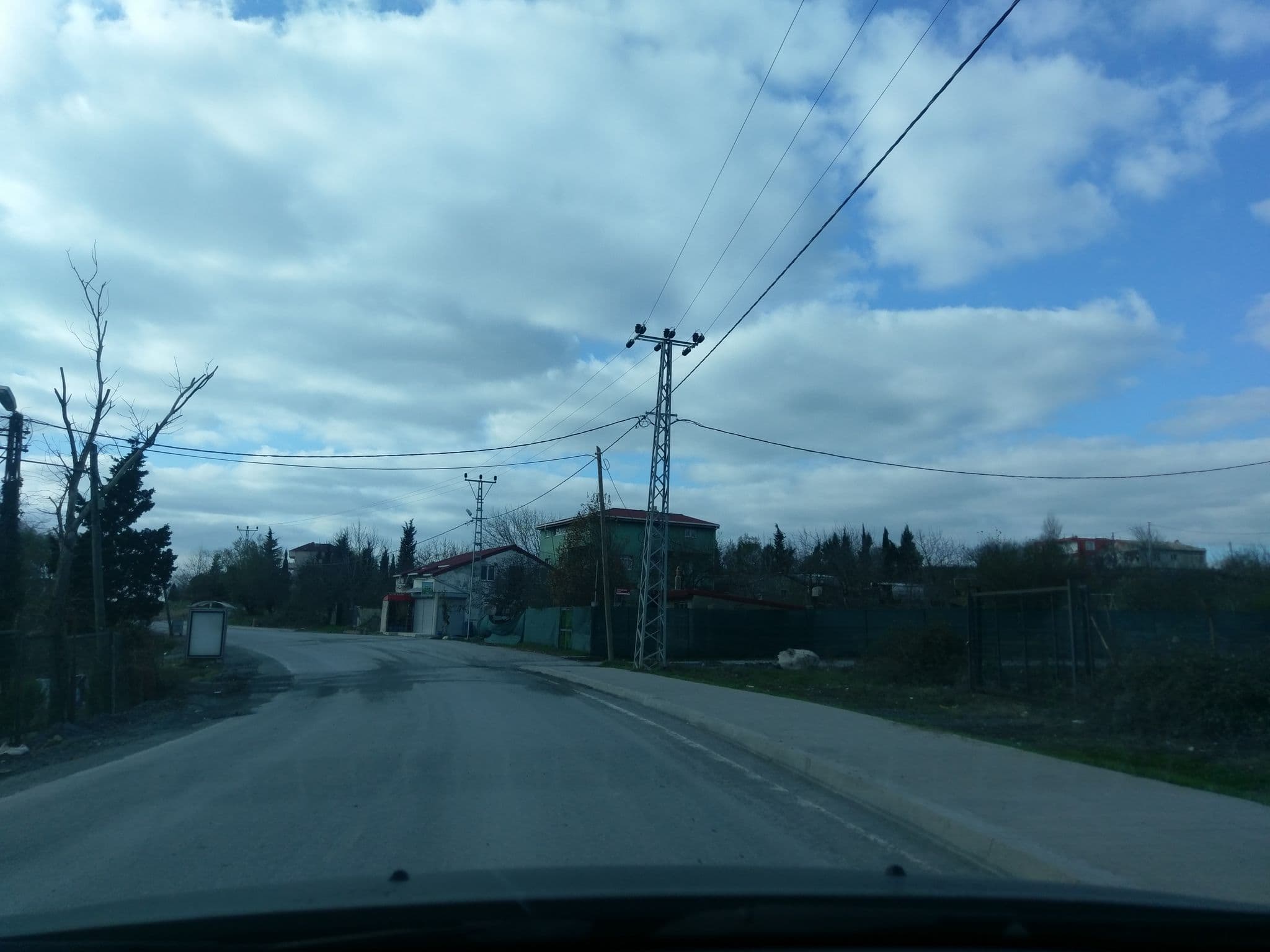 Street view near Hotel Zelle Basics, Boyalık — © ozkanilyasaksu (CC BY-SA · Mapillary)
