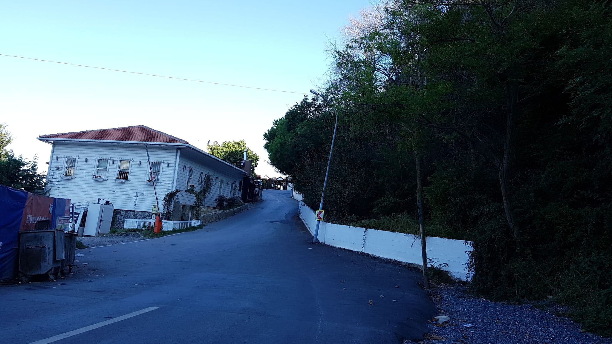 Street view near Teras Pansiyon, Şile — © galilu (CC BY-SA · Mapillary)
